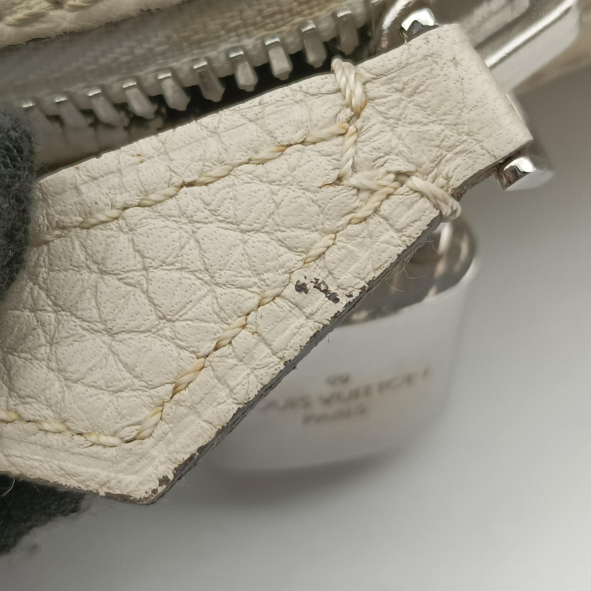 Pre-owned Louis Vuitton Parnassea Alma Blanc Casse Taurillon Leather M48878 shoulderbag | stylenewstar