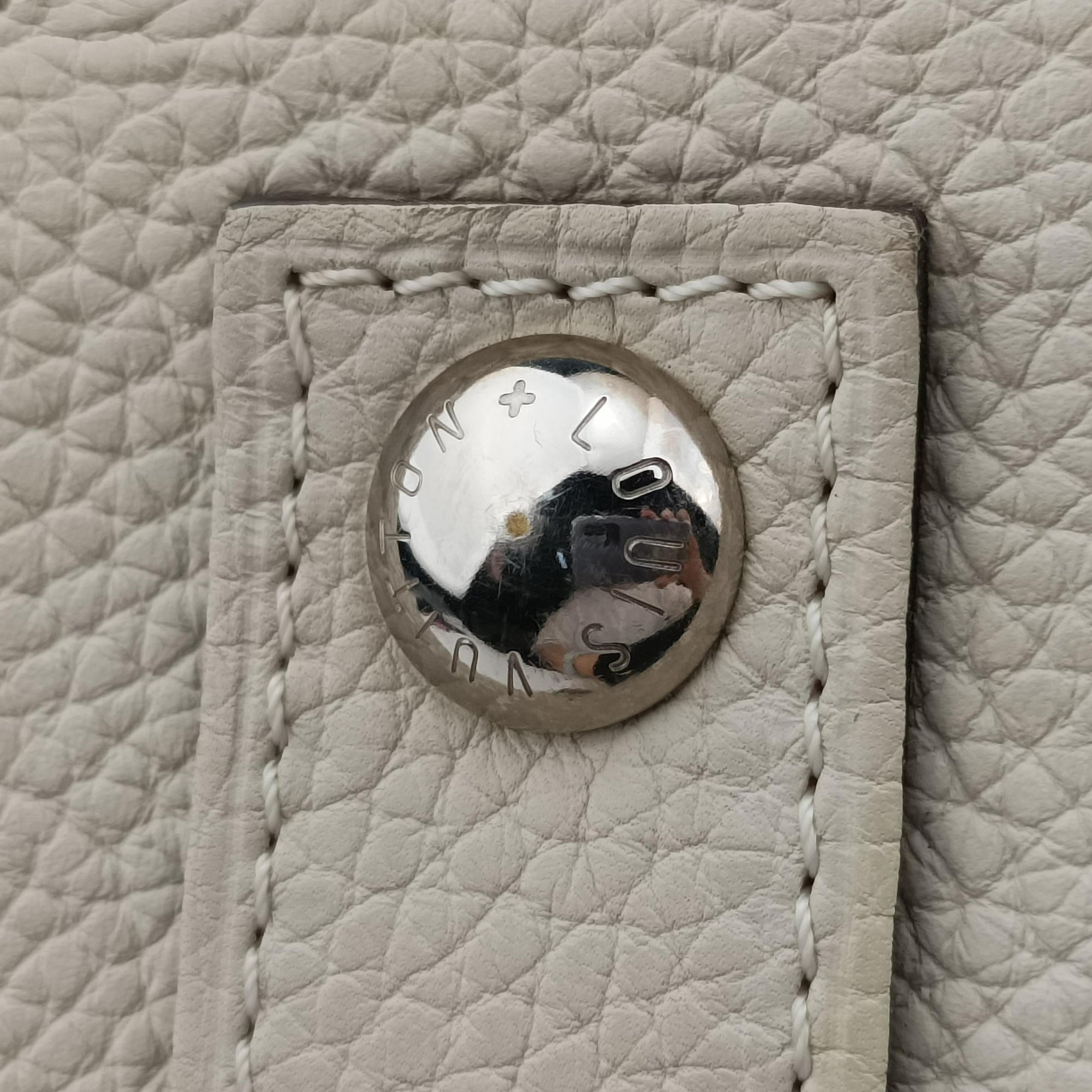 Pre-owned Louis Vuitton Parnassea Alma Blanc Casse Taurillon Leather M48878 shoulderbag | stylenewstar