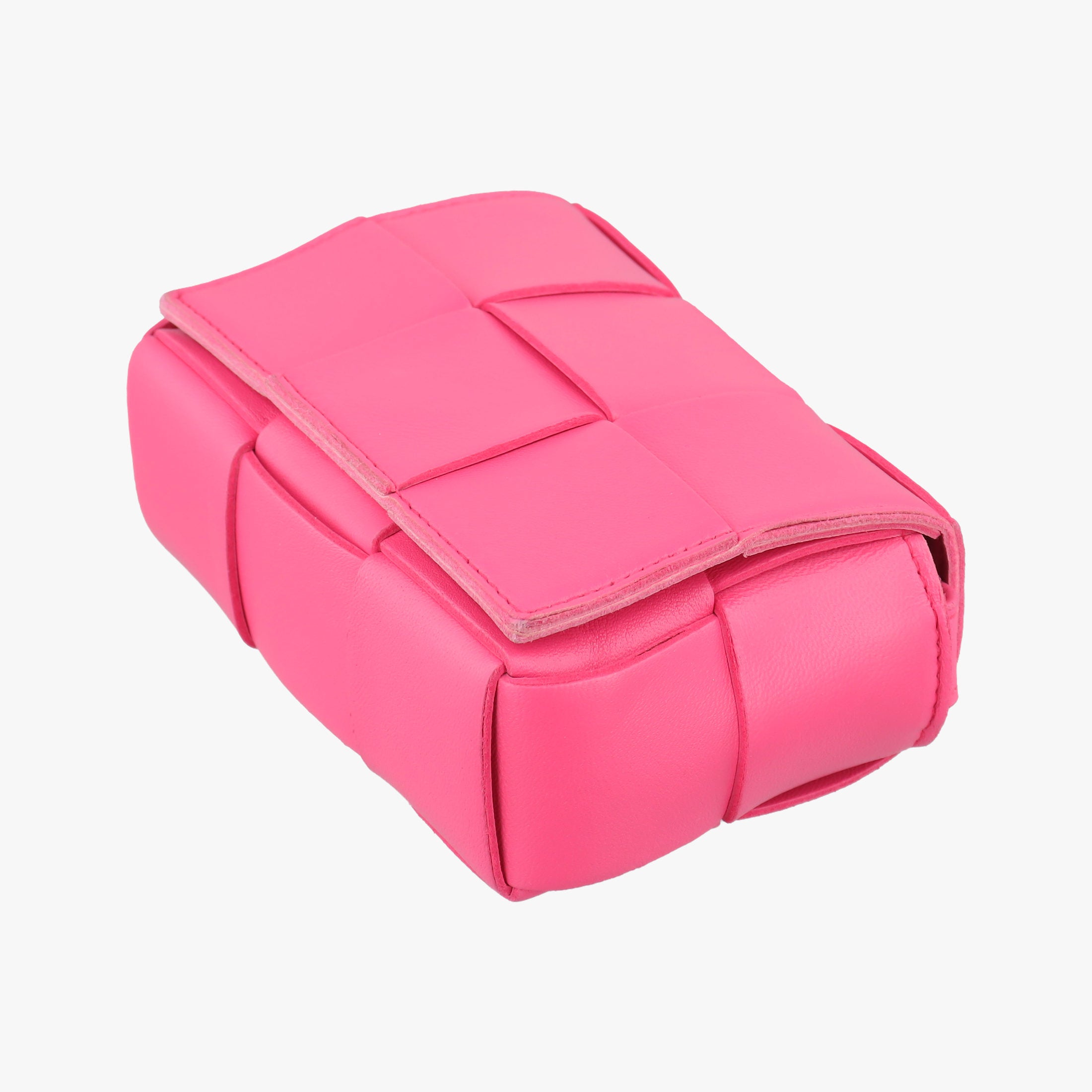 Pre-owned Bottega Veneta candy cassette Pink lambskin  shoulderbag | stylenewstar
