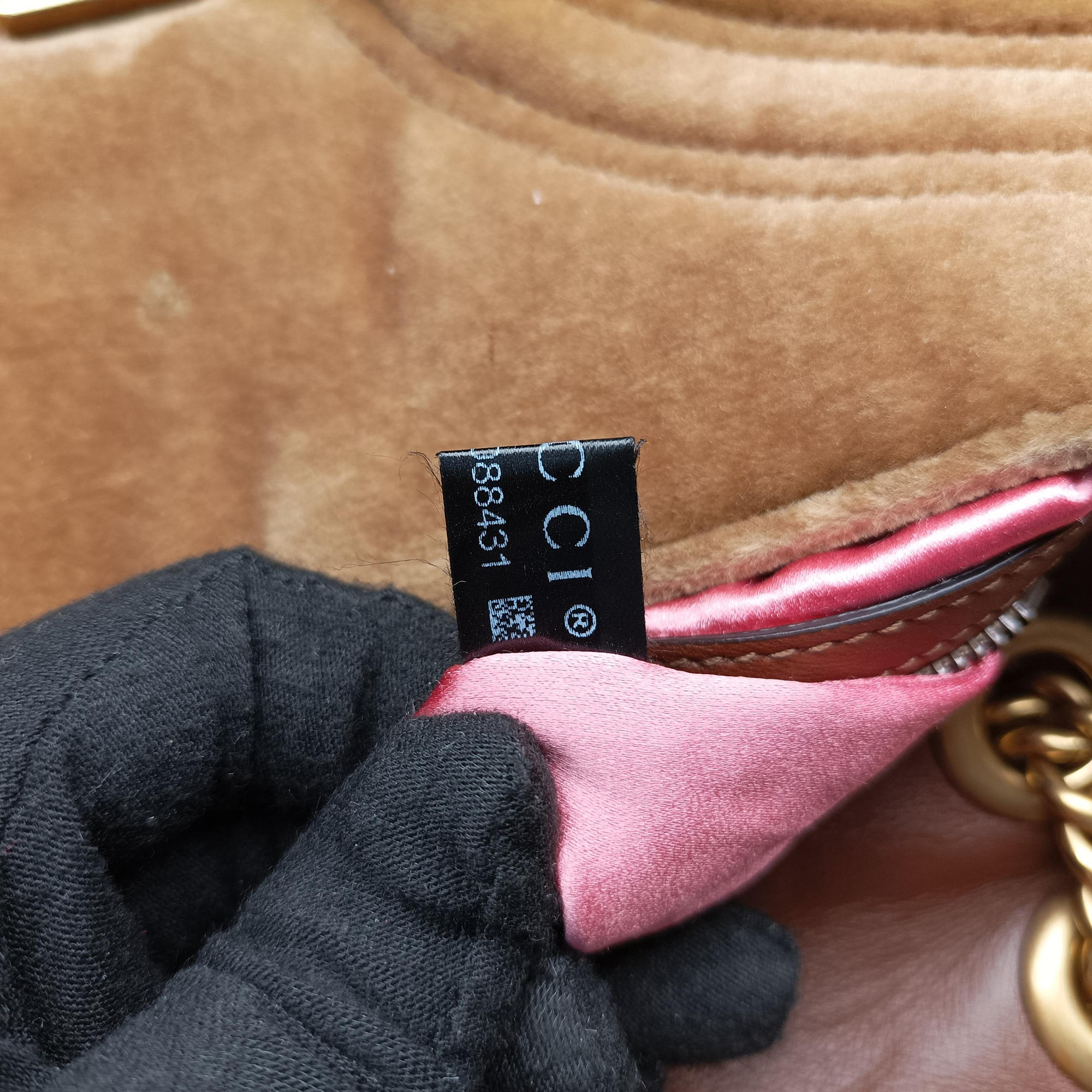 Pre-owned Gucci GG Marmont khaki velour 443497 shoulderbag | stylenewstar