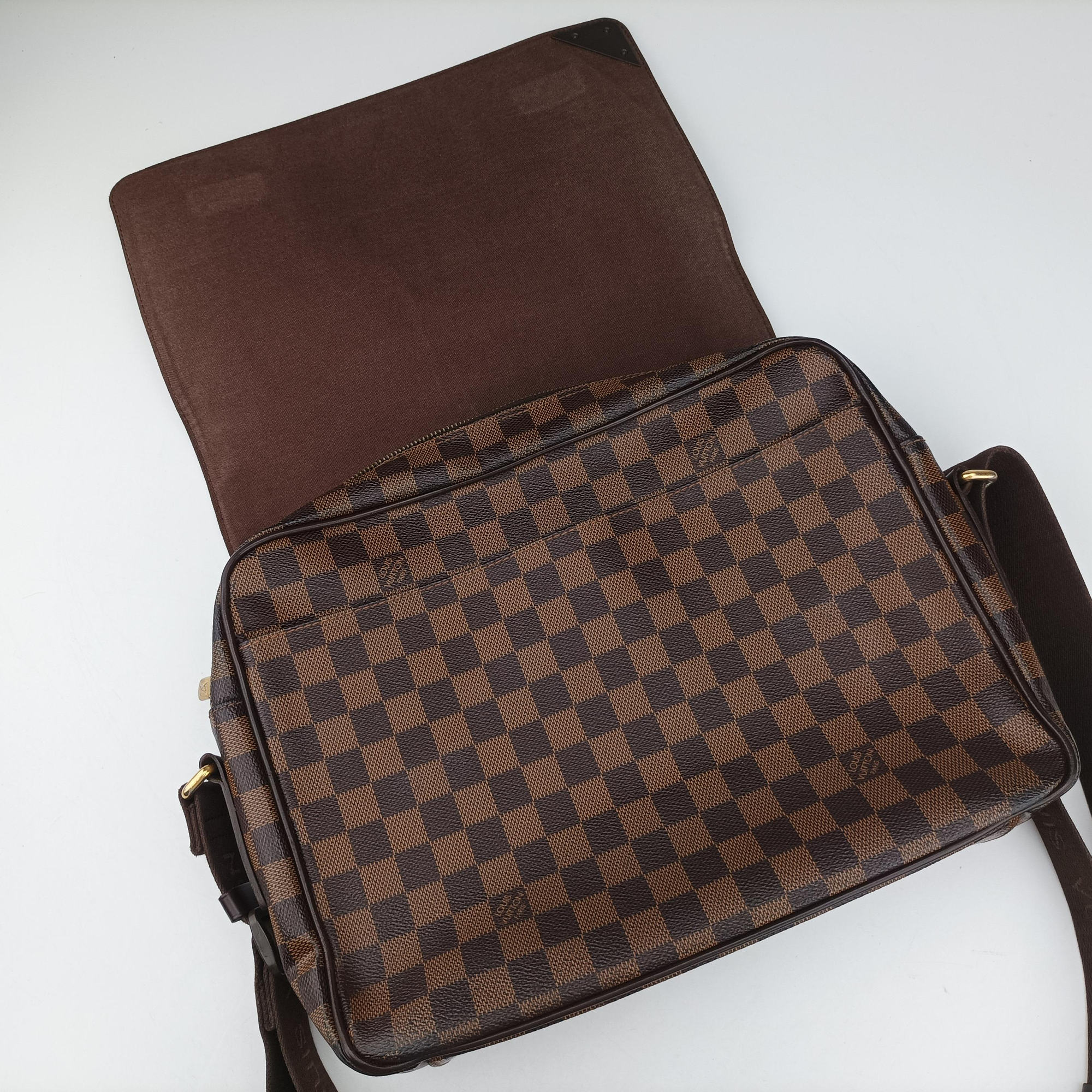 Secondhand Louis Vuitton SHELTON EBENE Damier Canvas N41149 shoulderbag | stylenewstar