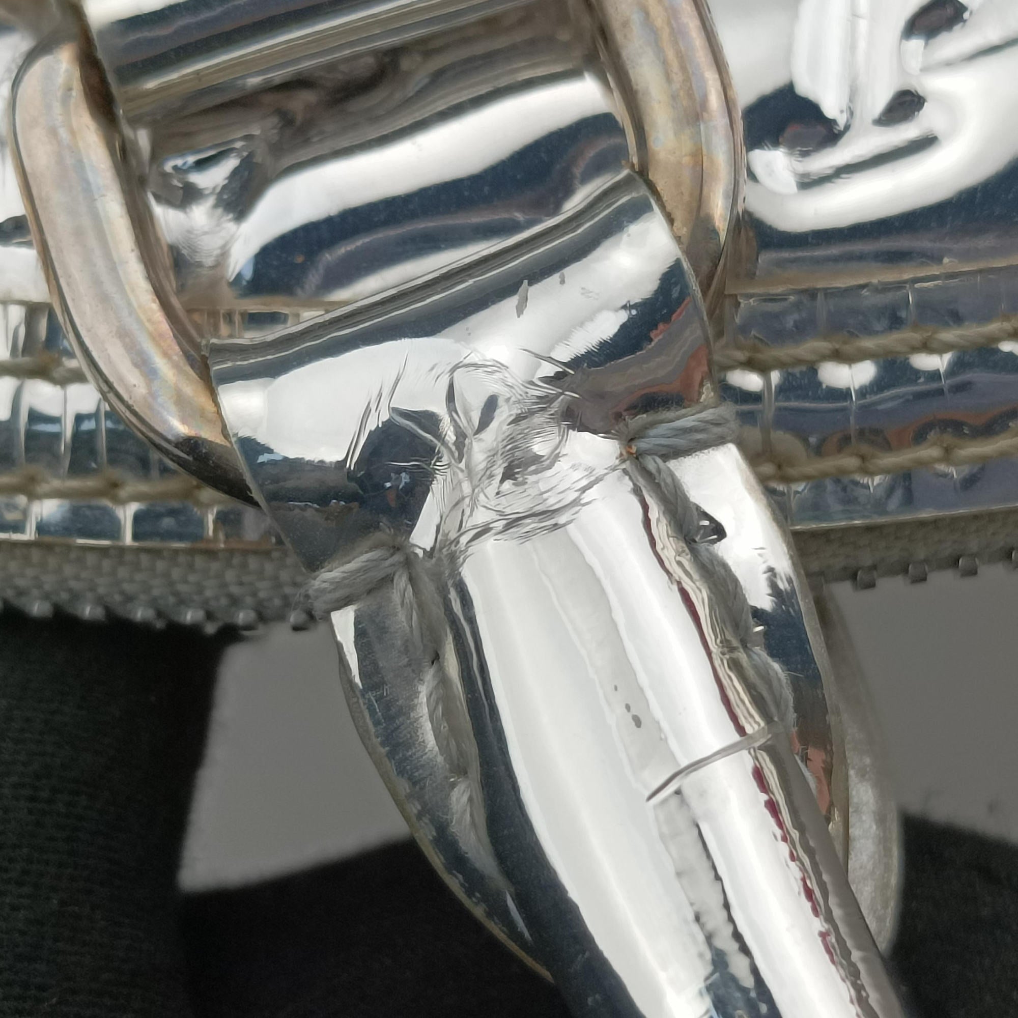 Pre-owned Louis Vuitton Lockit Silver Monogram Miroir M95449 handbag | stylenewstar