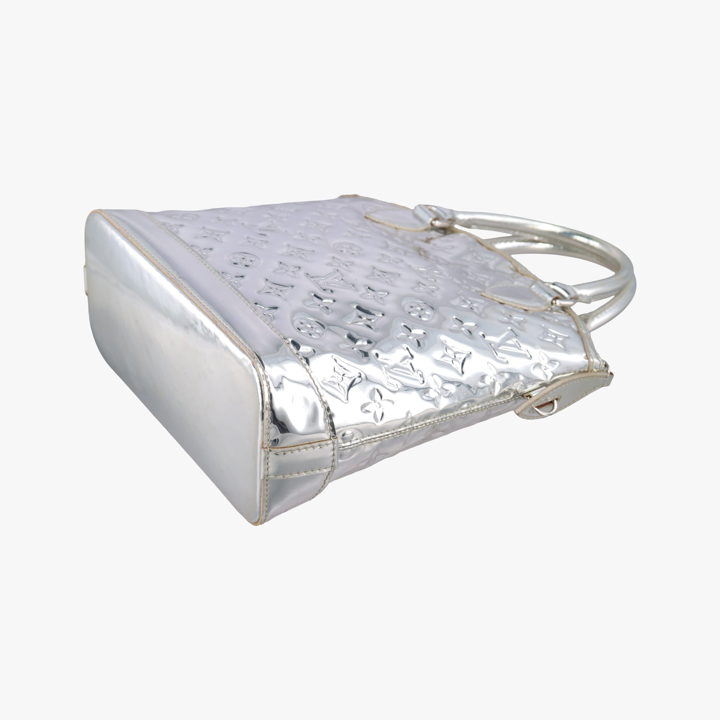 Pre-owned Louis Vuitton Lockit Silver Monogram Miroir M95449 handbag | stylenewstar
