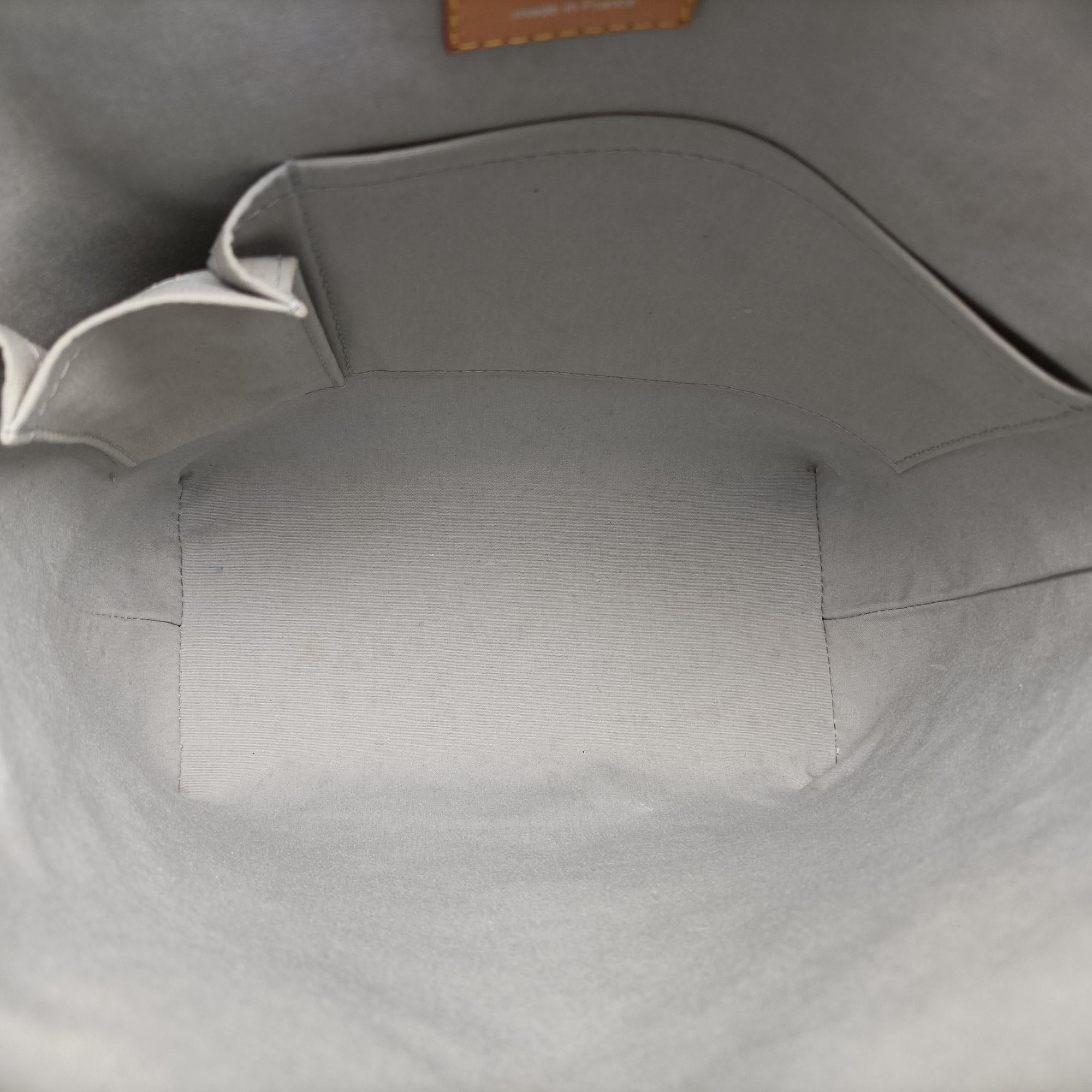 Pre-owned Louis Vuitton Lockit Silver Monogram Miroir M95449 handbag | stylenewstar