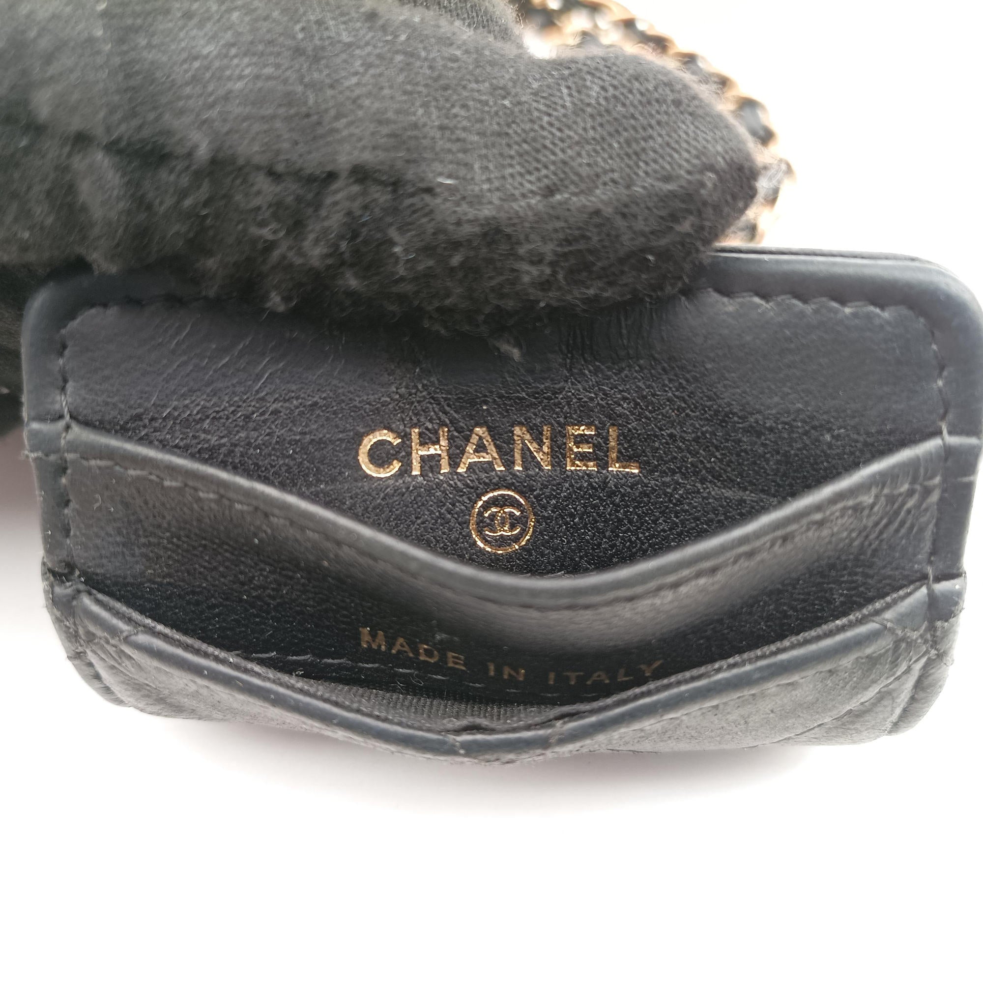Vintage Chanel CC Logo Matelasse Card Case Black lambskin AP0711 shoulderbag | stylenewstar