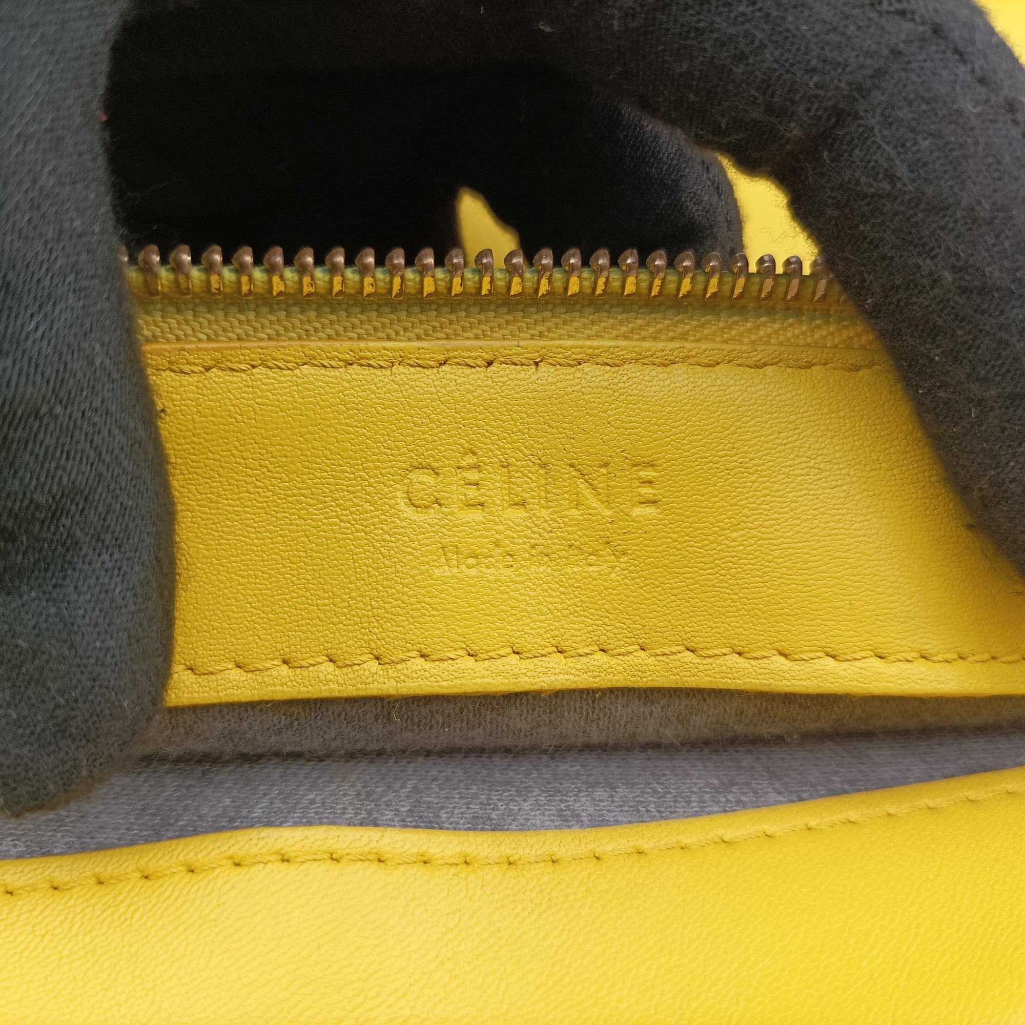 Pre-owned Celine TRIO Yellow Leather  shoulderbag | stylenewstar