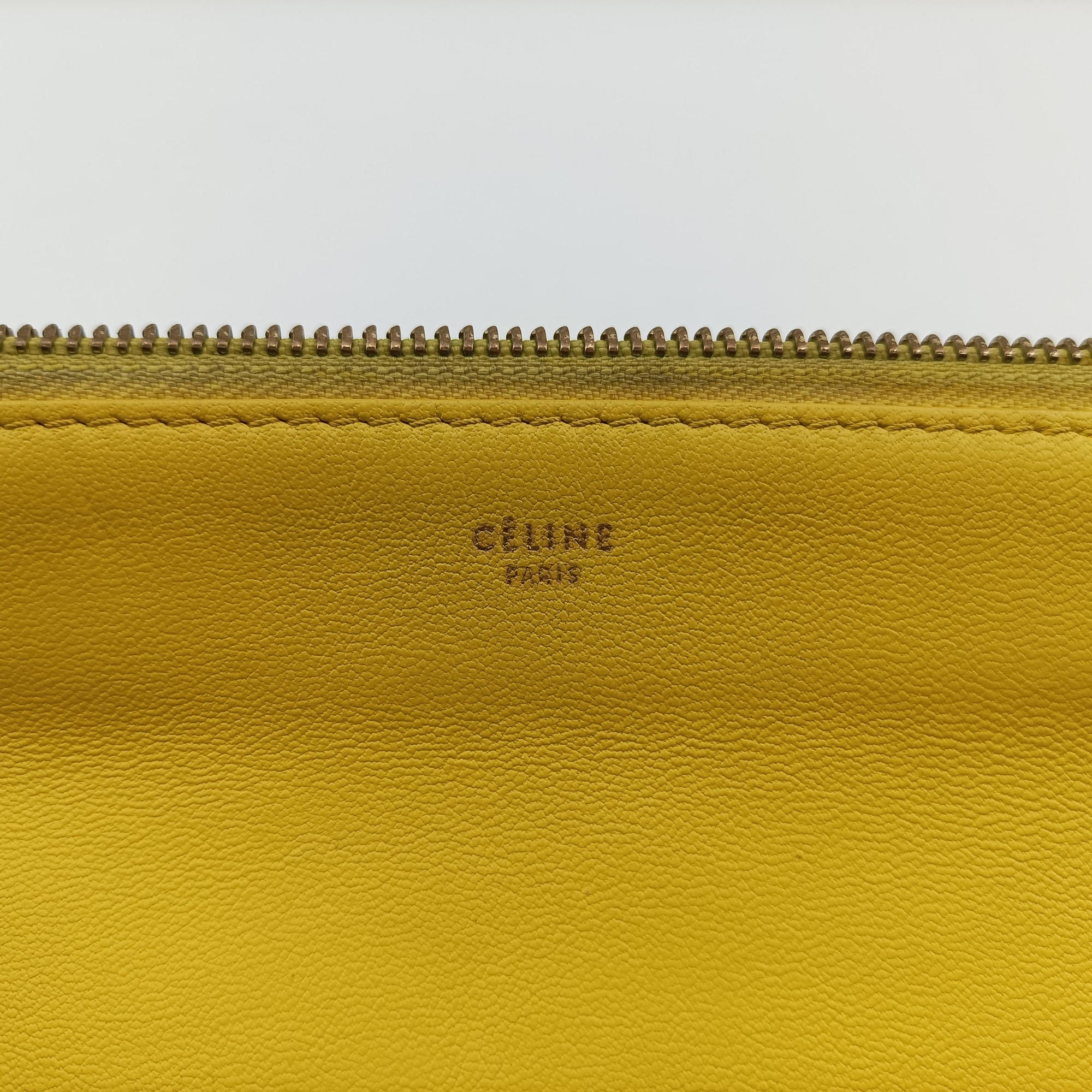 Pre-owned Celine TRIO Yellow Leather  shoulderbag | stylenewstar