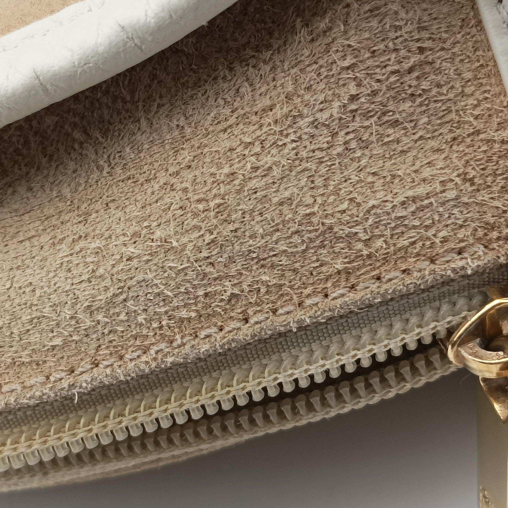 Secondhand Loewe Amazona White×Beige Suede×leather  handbag | stylenewstar
