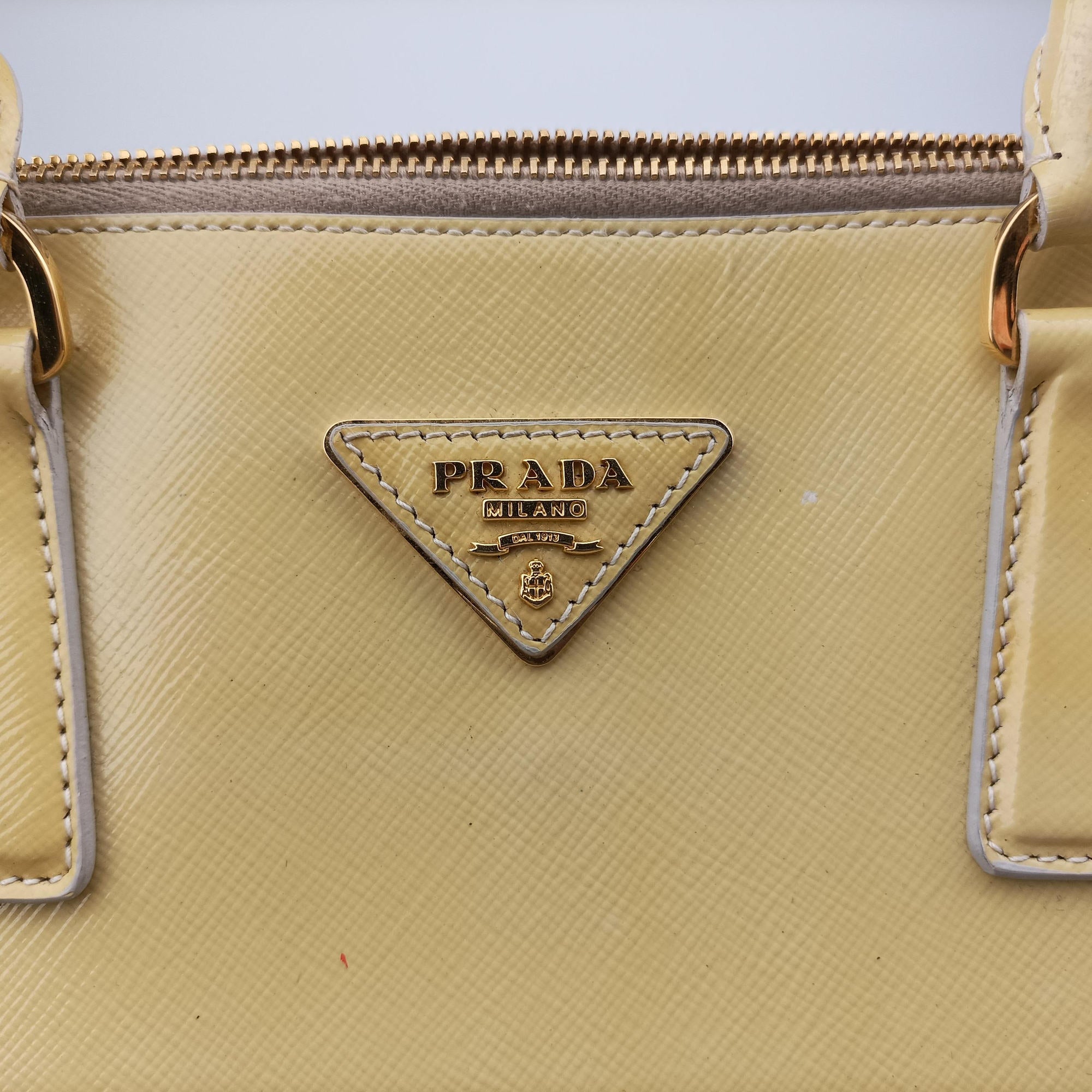 Pre-owned Prada Promenade Yellow SAFFIANO Leather BN2558 handbag | stylenewstar