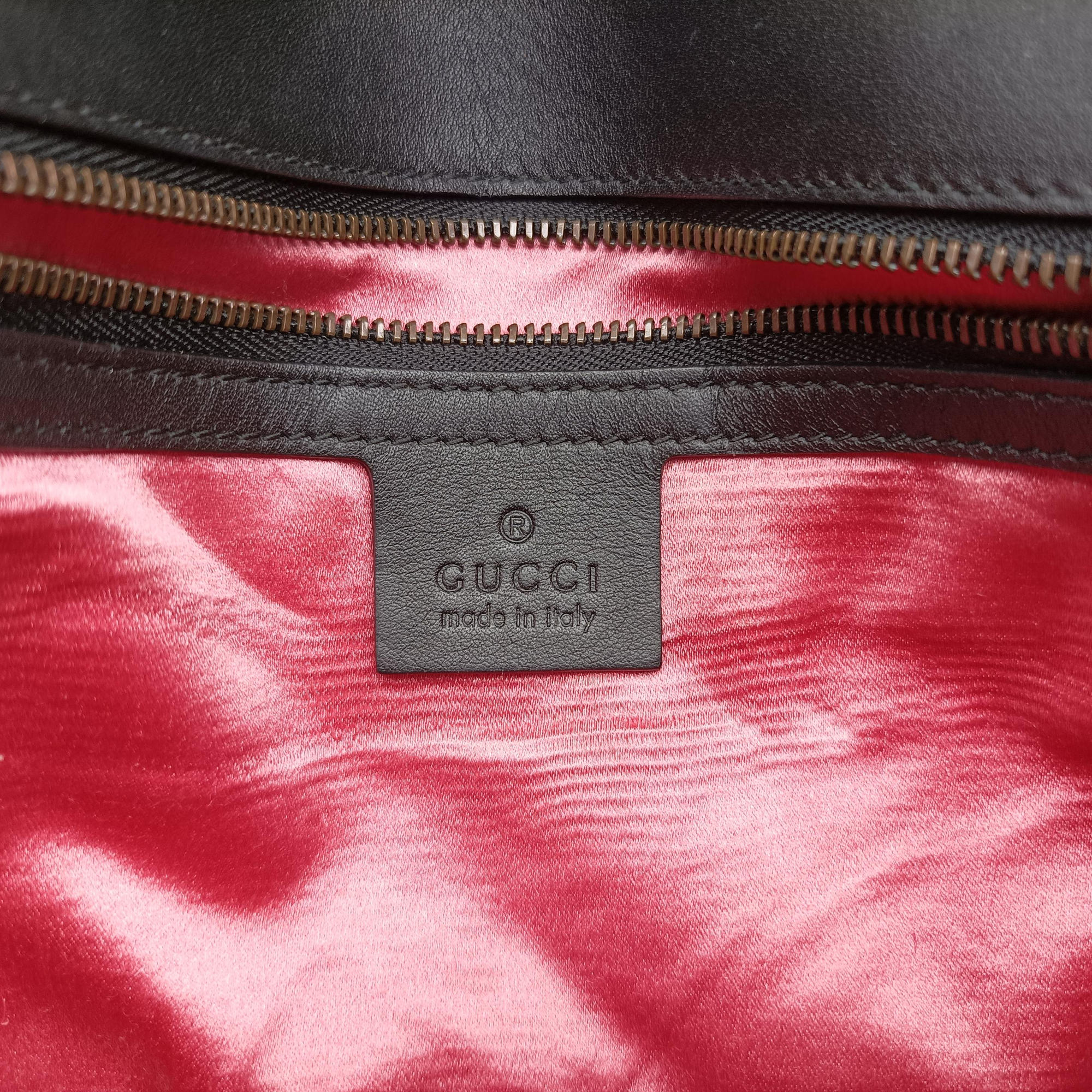 Pre-owned Gucci GG Marmont Black velour 443497 shoulderbag | stylenewstar