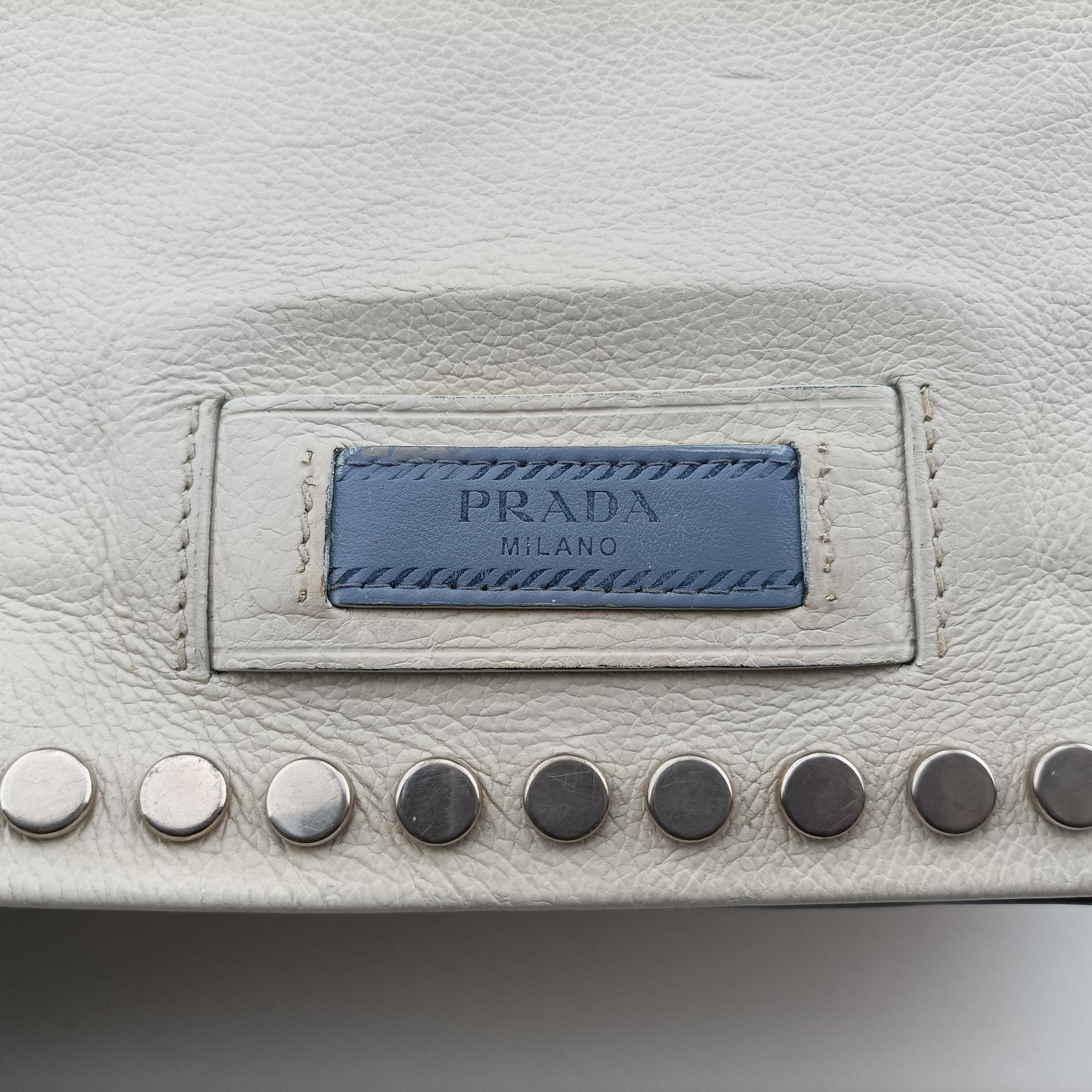 Pre-owned Prada Etiquette White Leather 1BD082 shoulderbag | stylenewstar