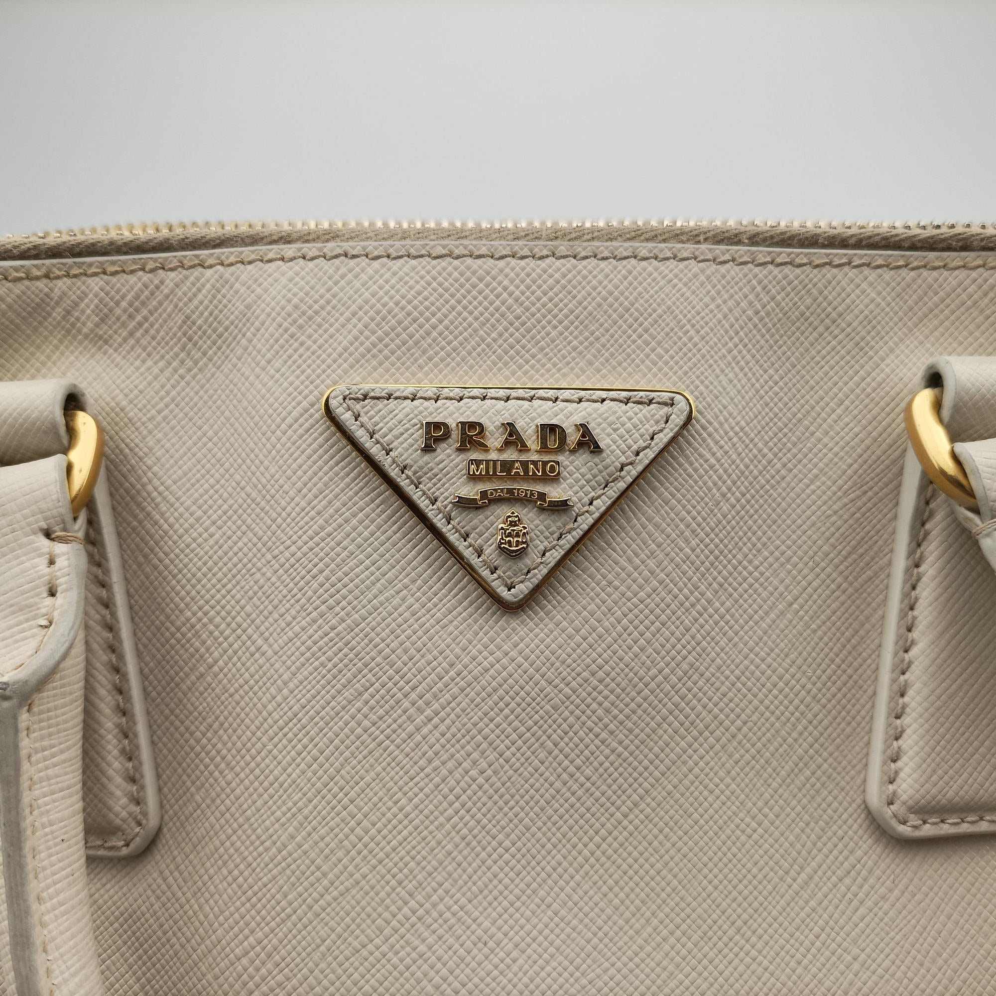 Pre-owned Prada Galleria White SAFFIANO Leather BN1801 shoulderbag | stylenewstar