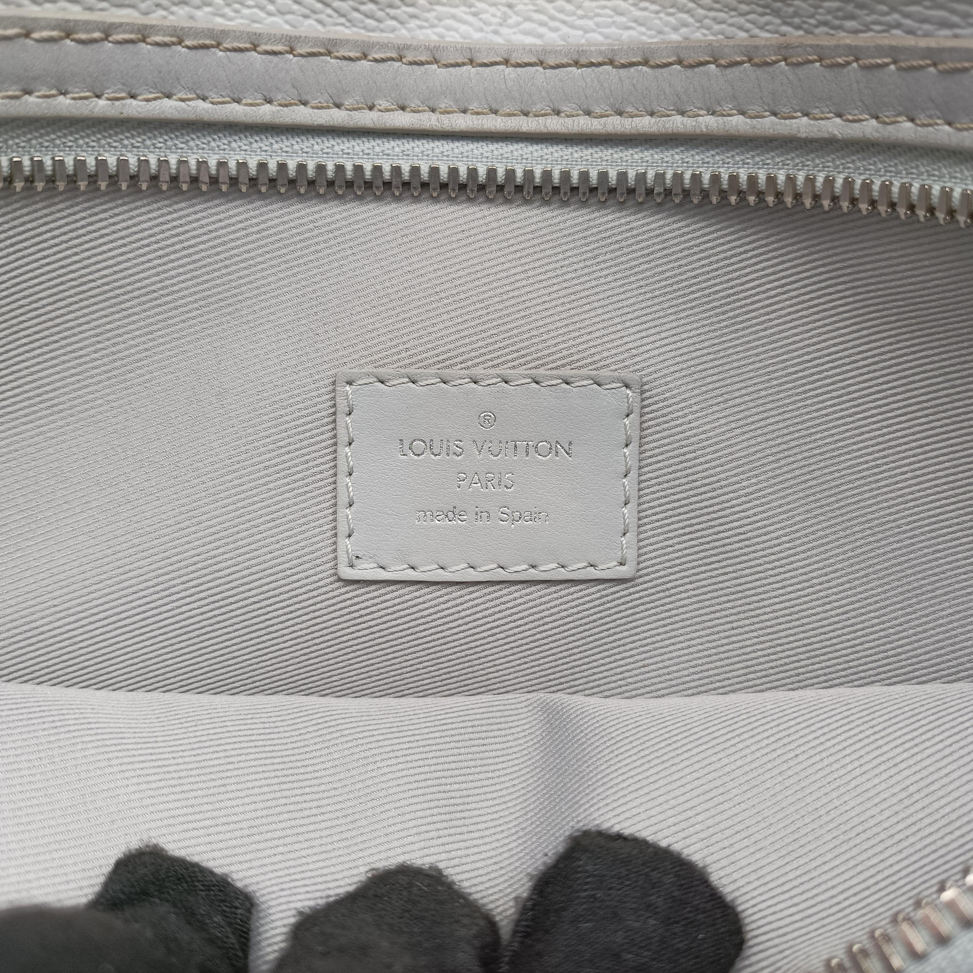 Secondhand Louis Vuitton Flat Messenger White×orange White Monogram Canvas x Ocher Monogram Denim M44640 shoulderbag | stylenewstar
