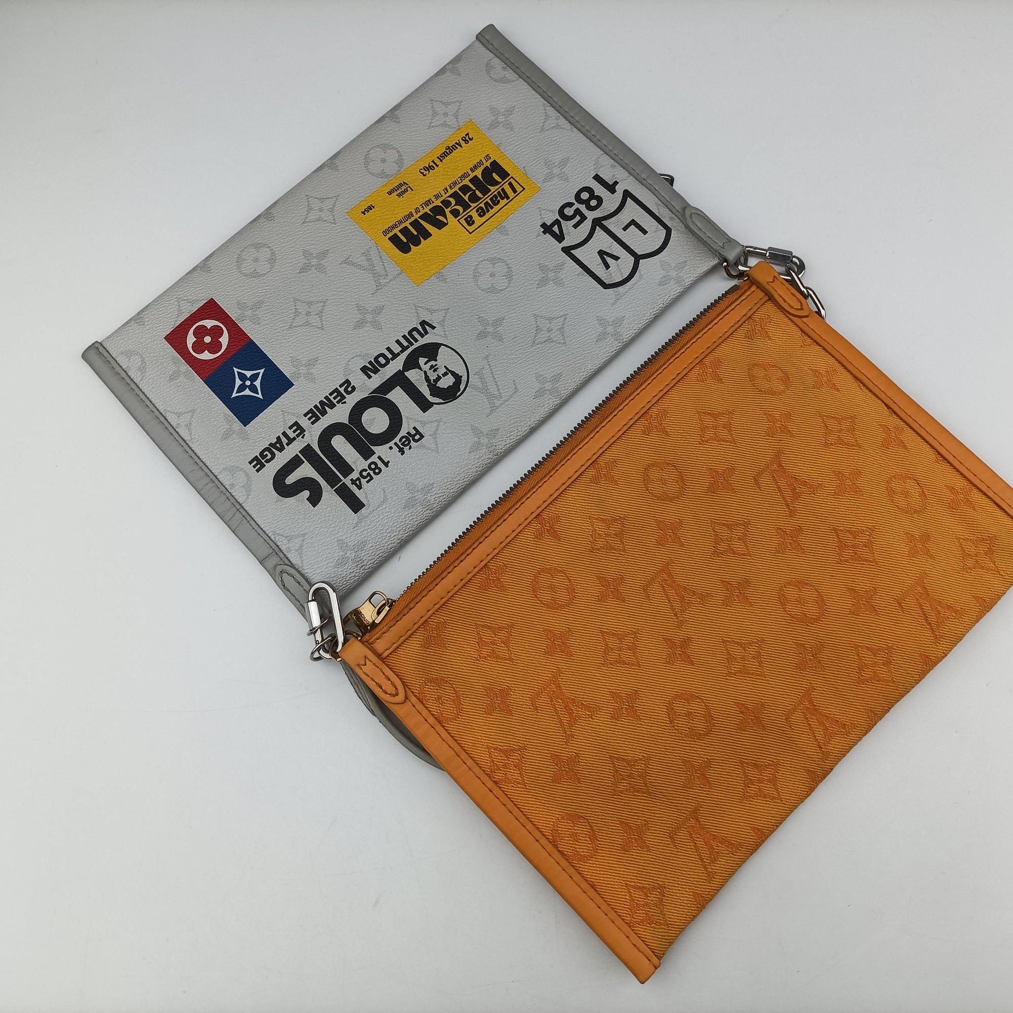 Secondhand Louis Vuitton Flat Messenger White×orange White Monogram Canvas x Ocher Monogram Denim M44640 shoulderbag | stylenewstar