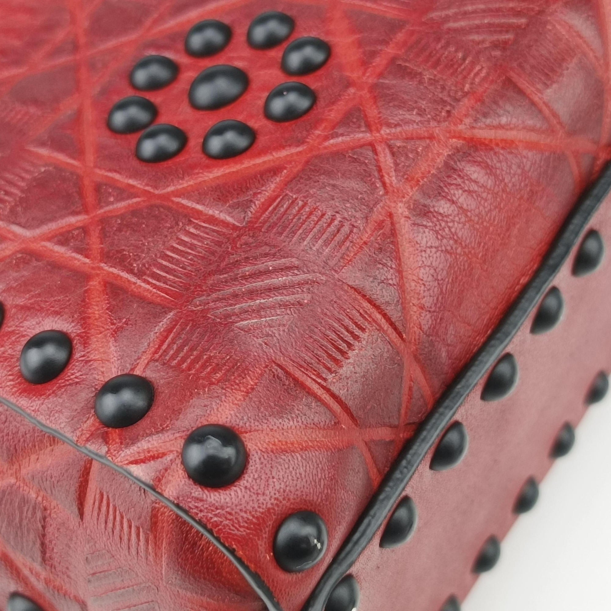 Secondhand Christian Dior Lady Dior Red Leather  shoulderbag | stylenewstar