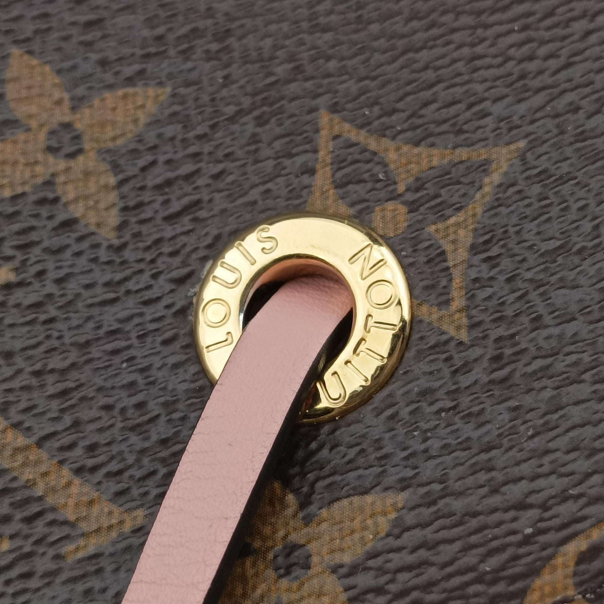 Vintage Louis Vuitton NeoNoe BROWN×Rose Poodle Monogram Canvas M44022 shoulderbag | stylenewstar