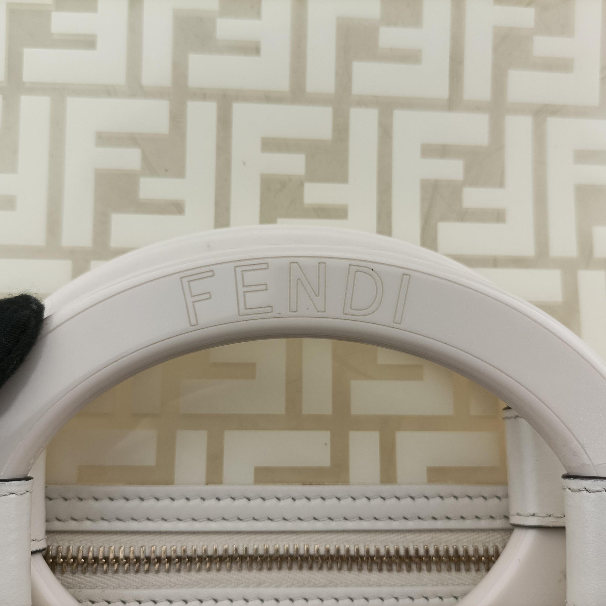 Secondhand Fendi Runaway Shopper White PVC coated canvas 8BH360 shoulderbag | stylenewstar