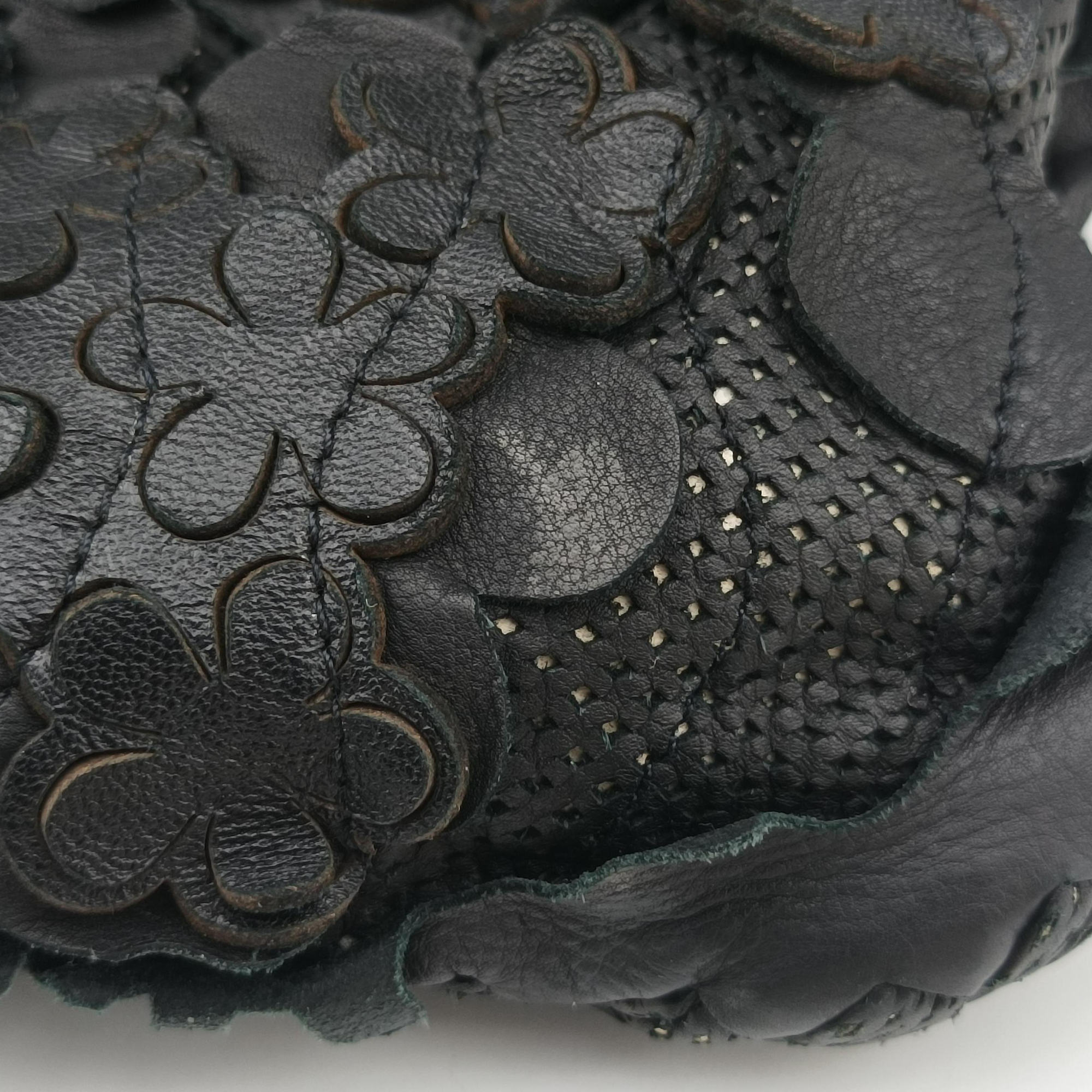 Pre-owned Bottega Veneta Laser-cut Floral Applique Limited Edition Black Leather  handbag | stylenewstar