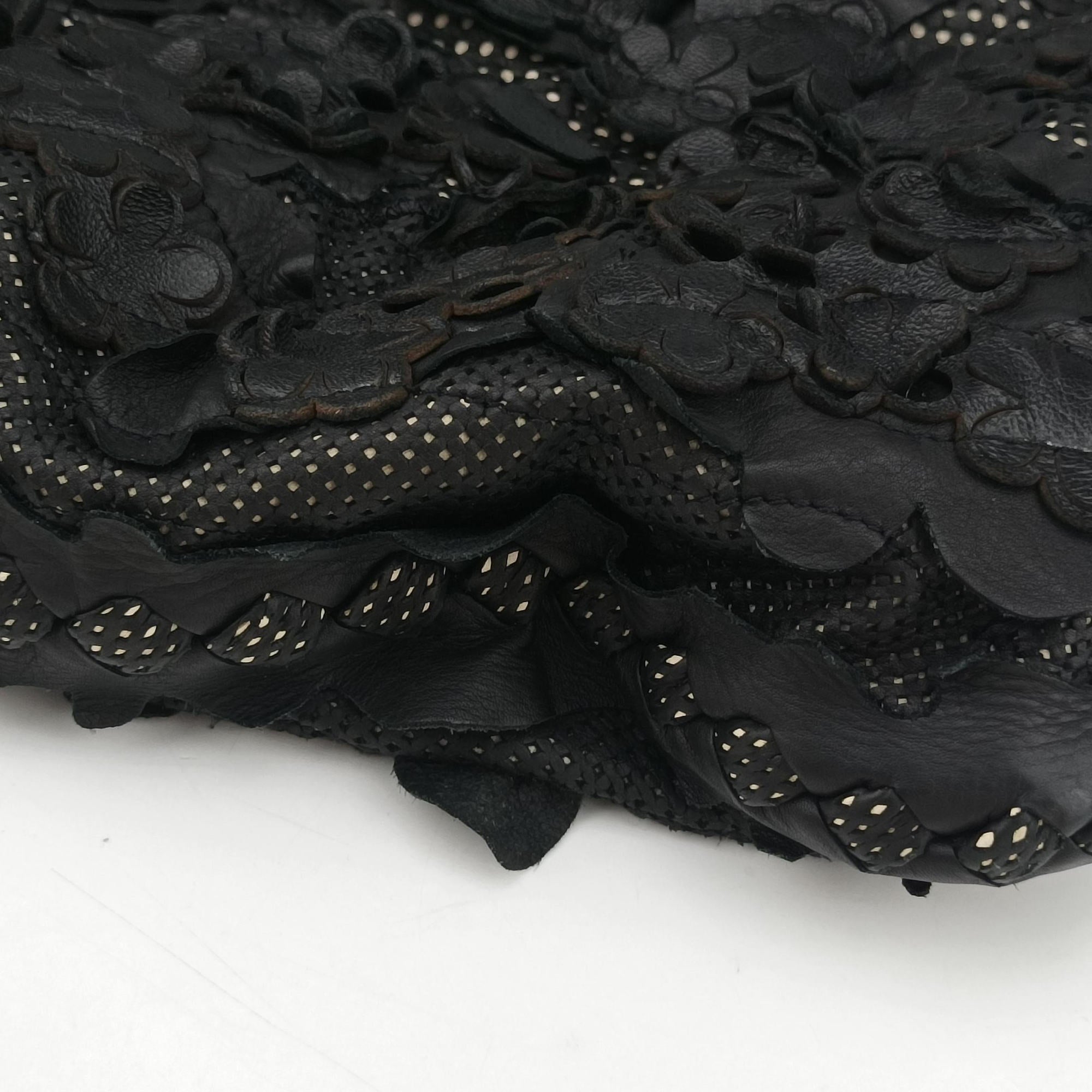 Pre-owned Bottega Veneta Laser-cut Floral Applique Limited Edition Black Leather  handbag | stylenewstar
