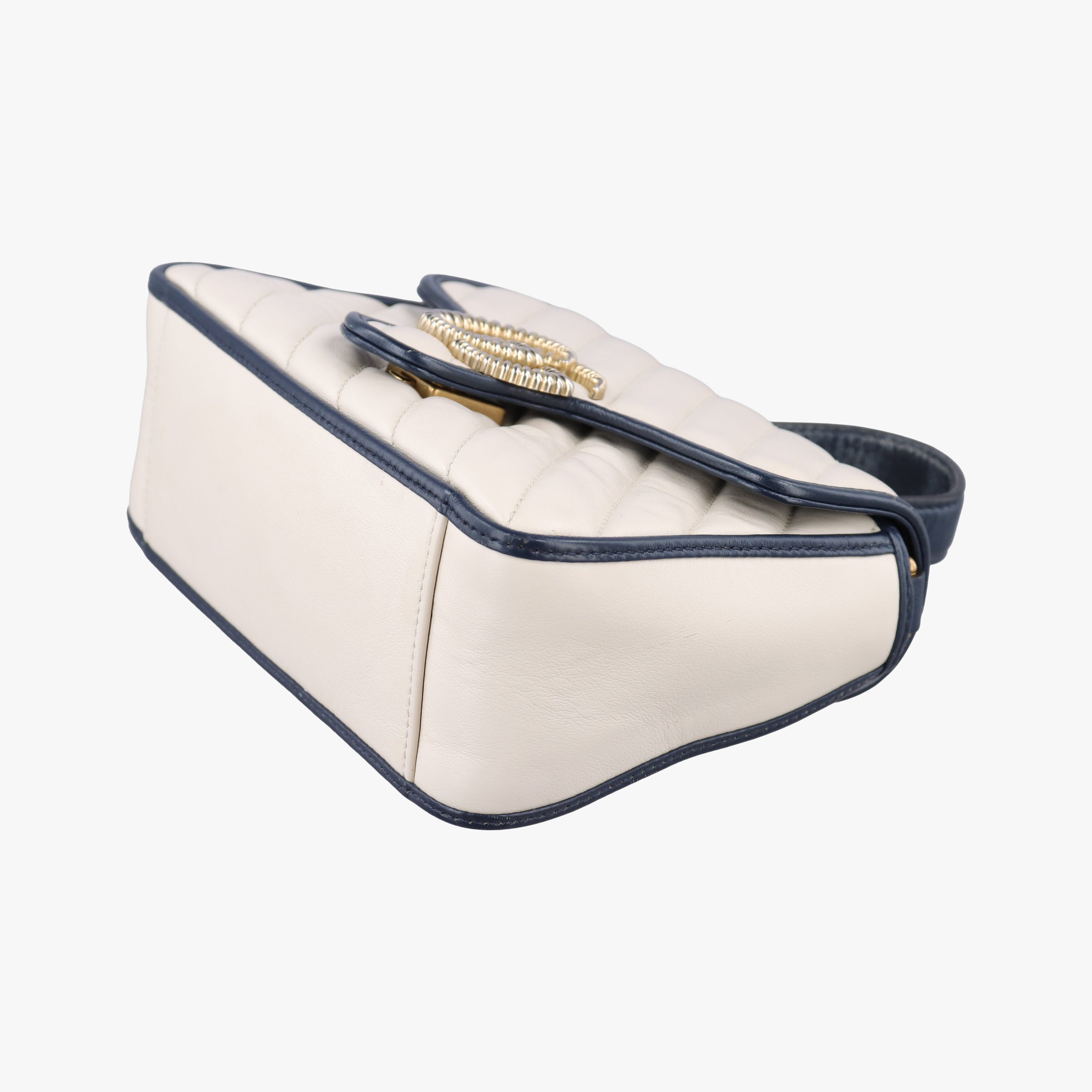 Pre-owned Gucci GG Marmont White×navy Leather 583571 shoulderbag | stylenewstar