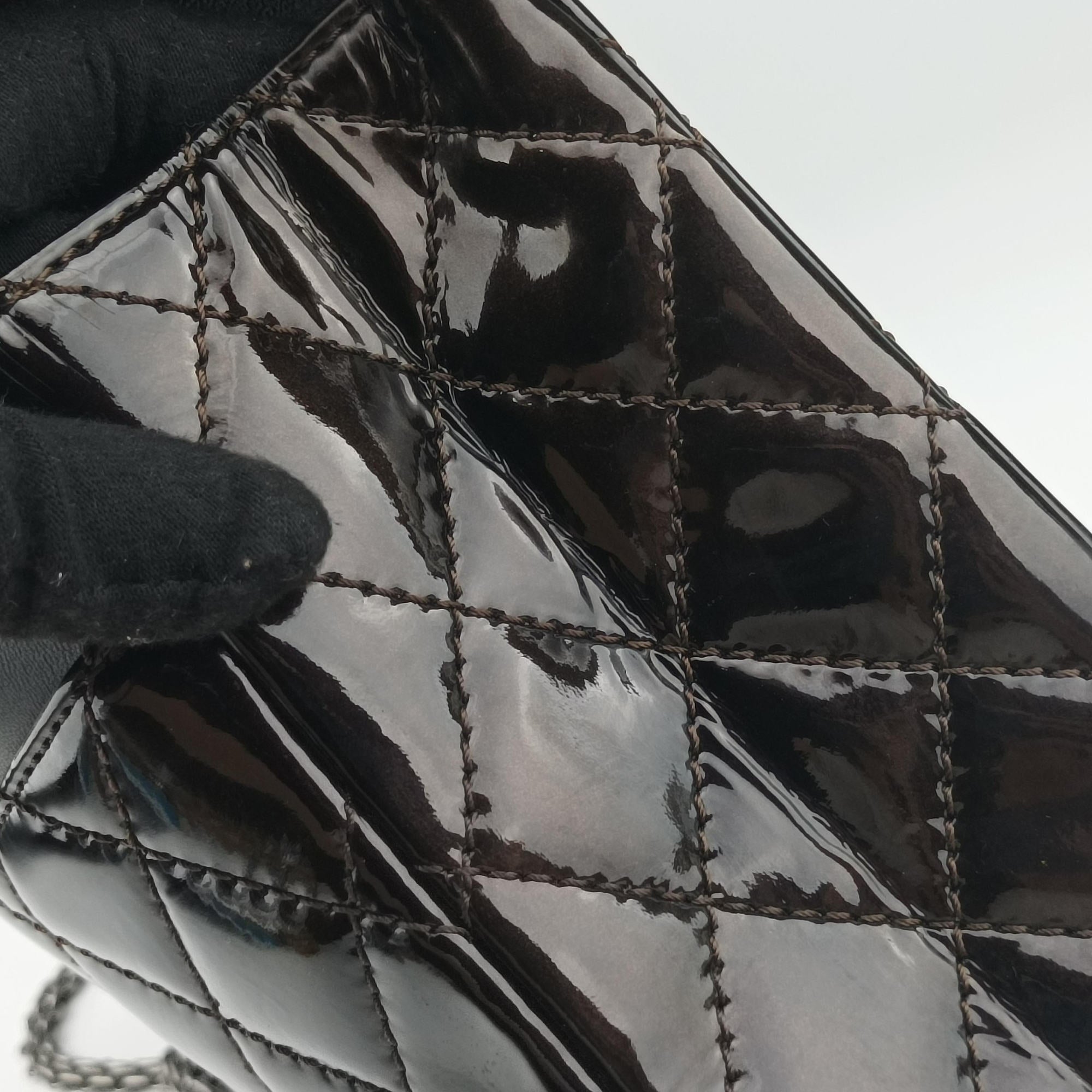 Vintage Chanel 2.55 double flap Matelasse Burgundy Patent Leather A37587 shoulderbag | stylenewstar