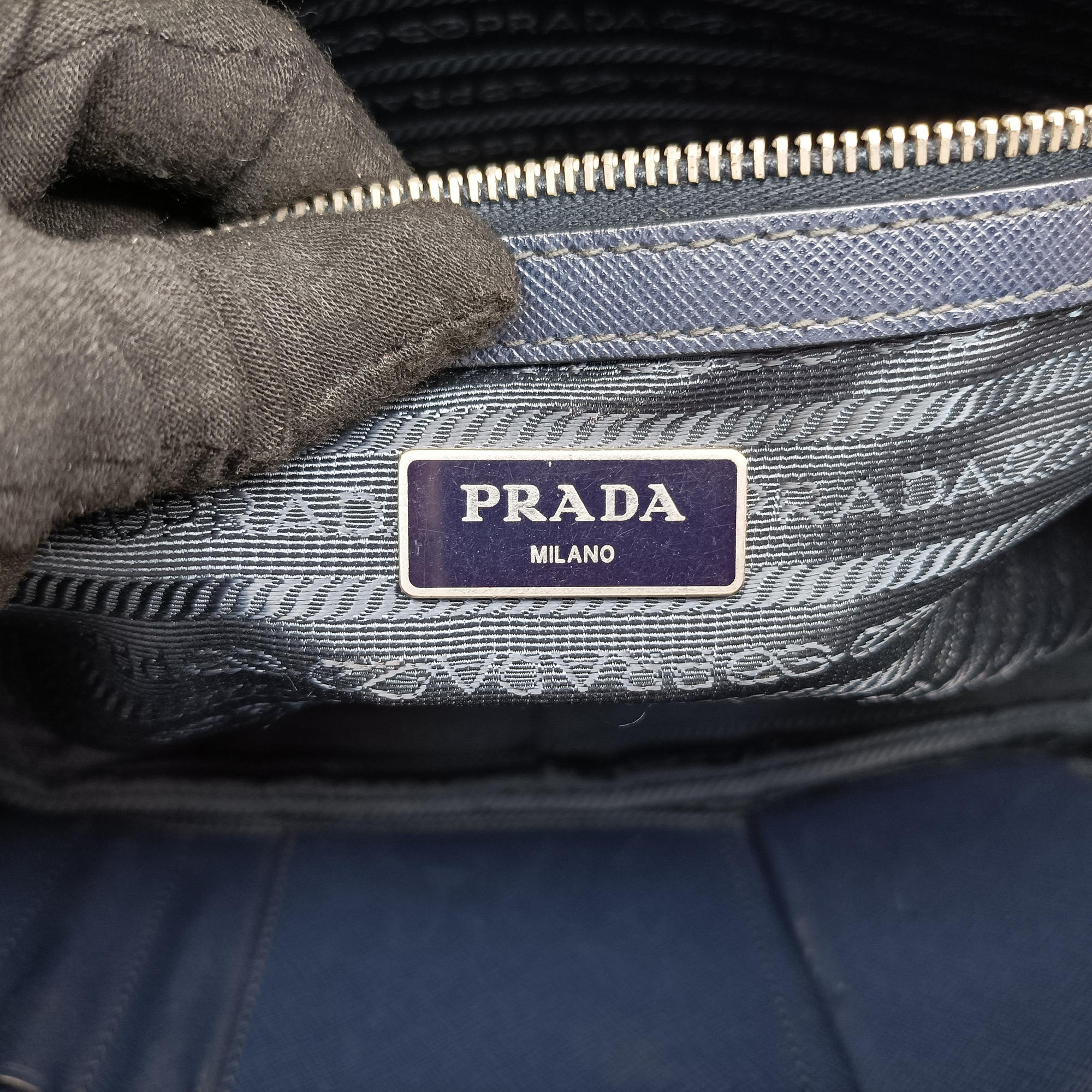 Vintage Prada Briefcase Navy SAFFIANO Leather VS305M handbag | stylenewstar