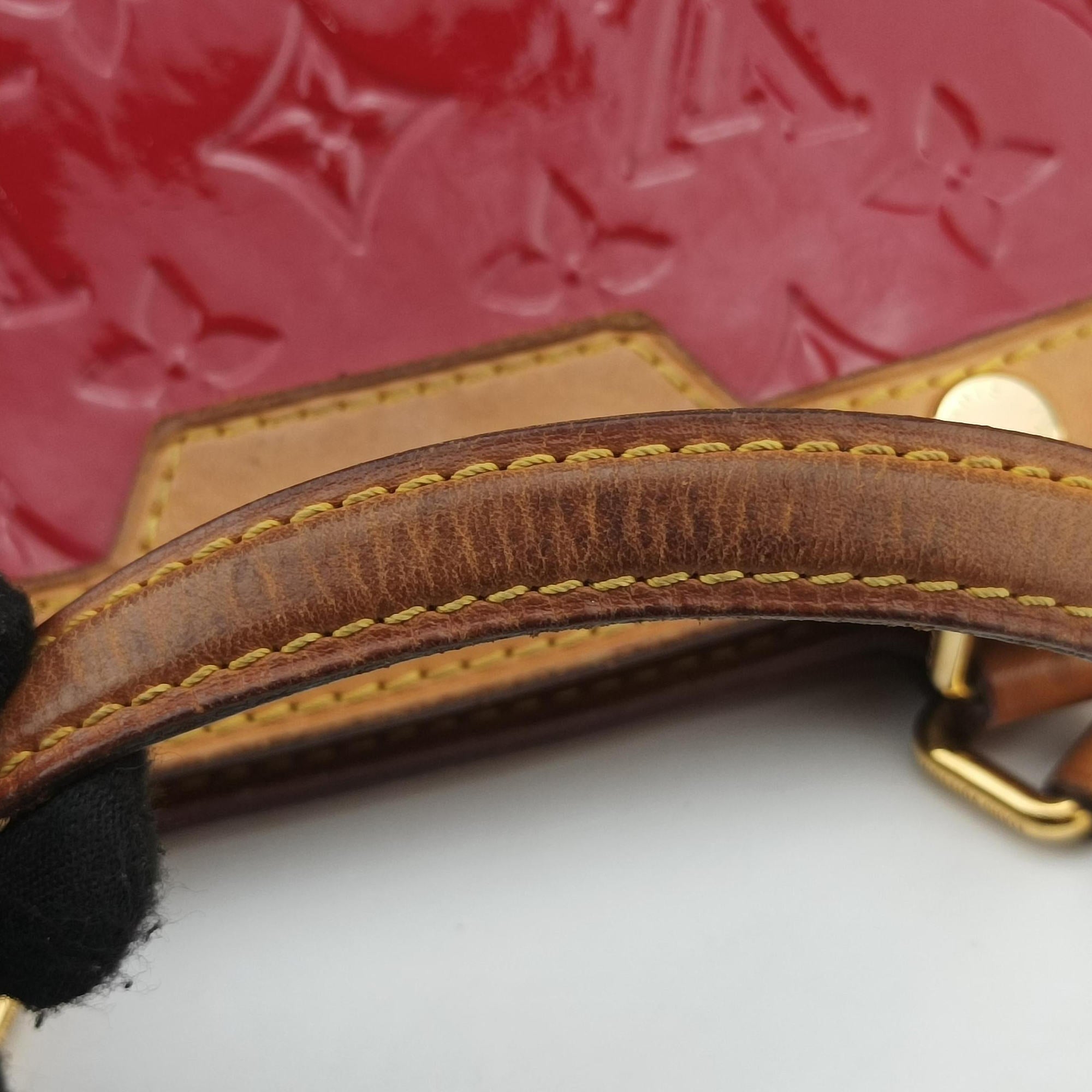 Pre-owned Louis Vuitton Brea MM ROSE INDIEN Vernis M91798 shoulderbag | stylenewstar
