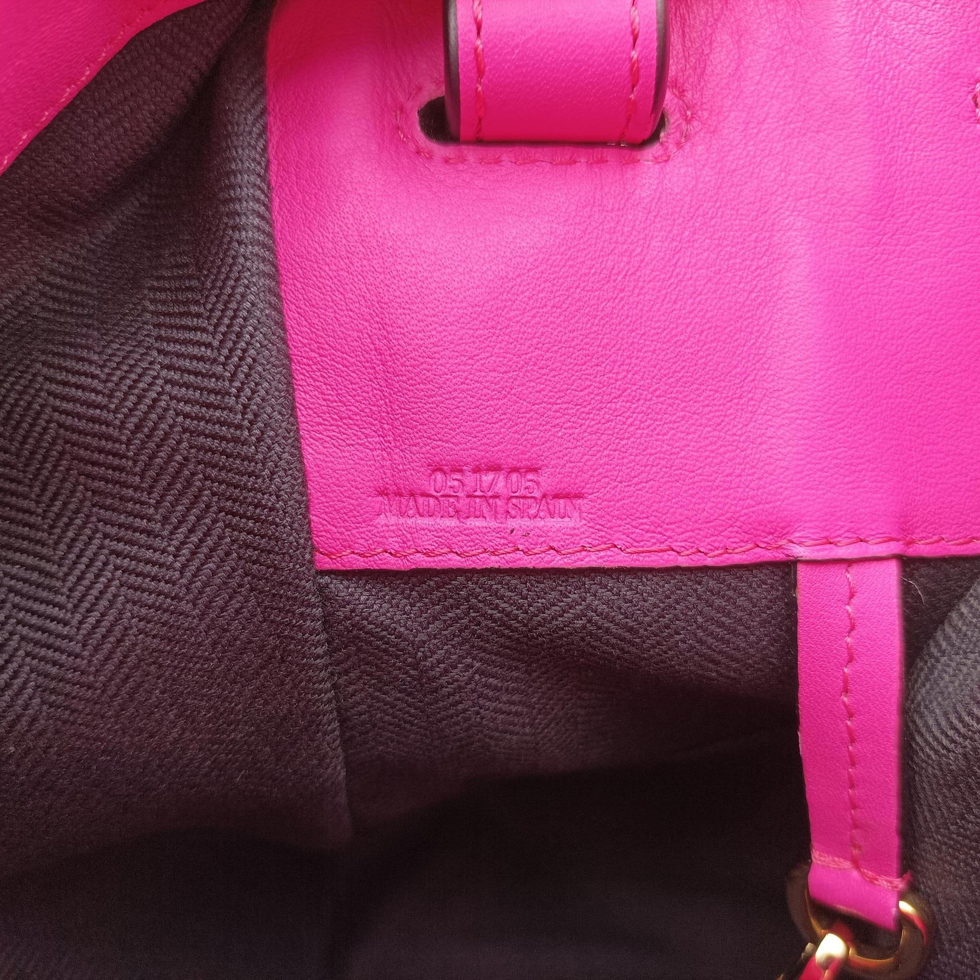 Pre-owned Loewe Hammock Rose×white Leather  shoulderbag | stylenewstar