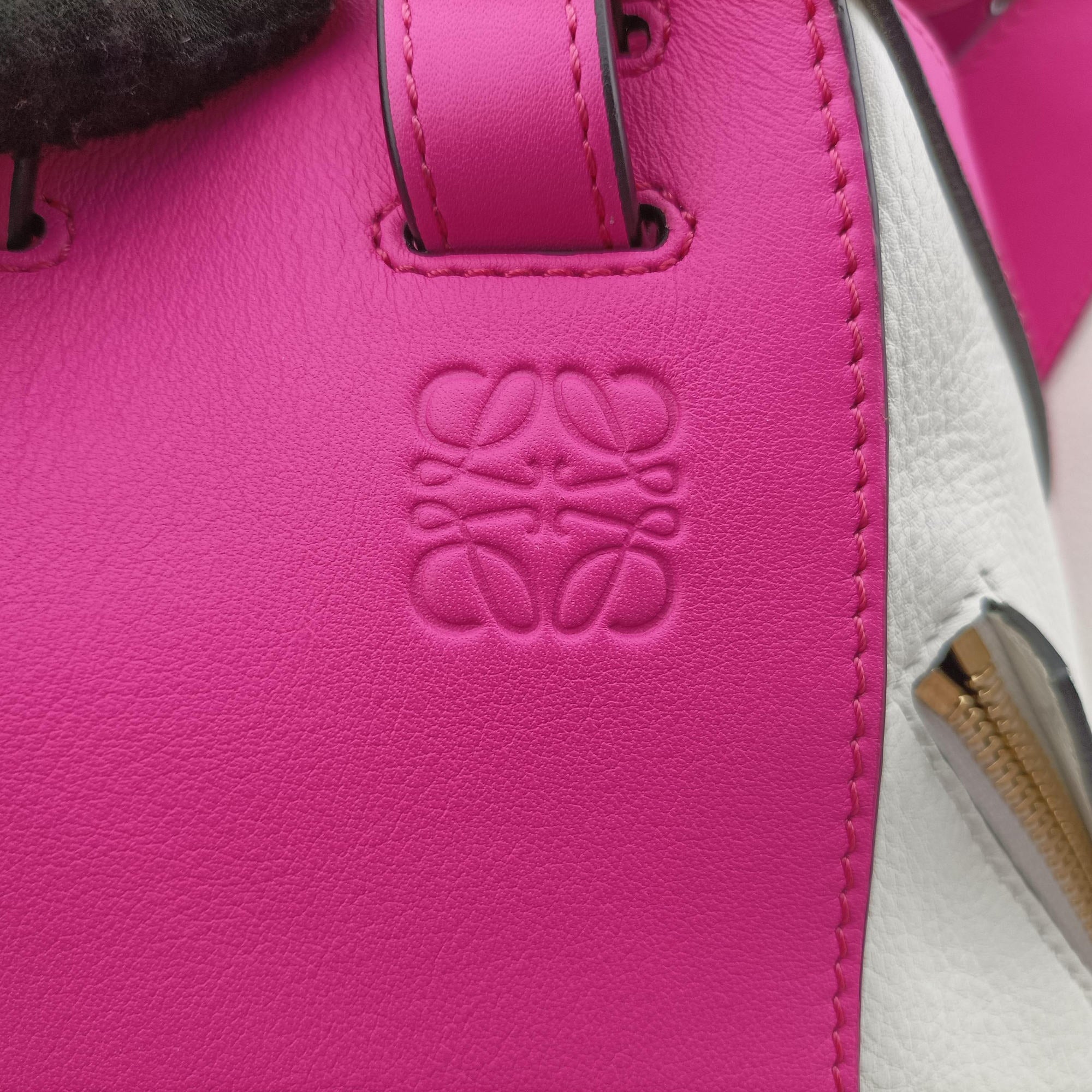 Pre-owned Loewe Hammock Rose×white Leather  shoulderbag | stylenewstar