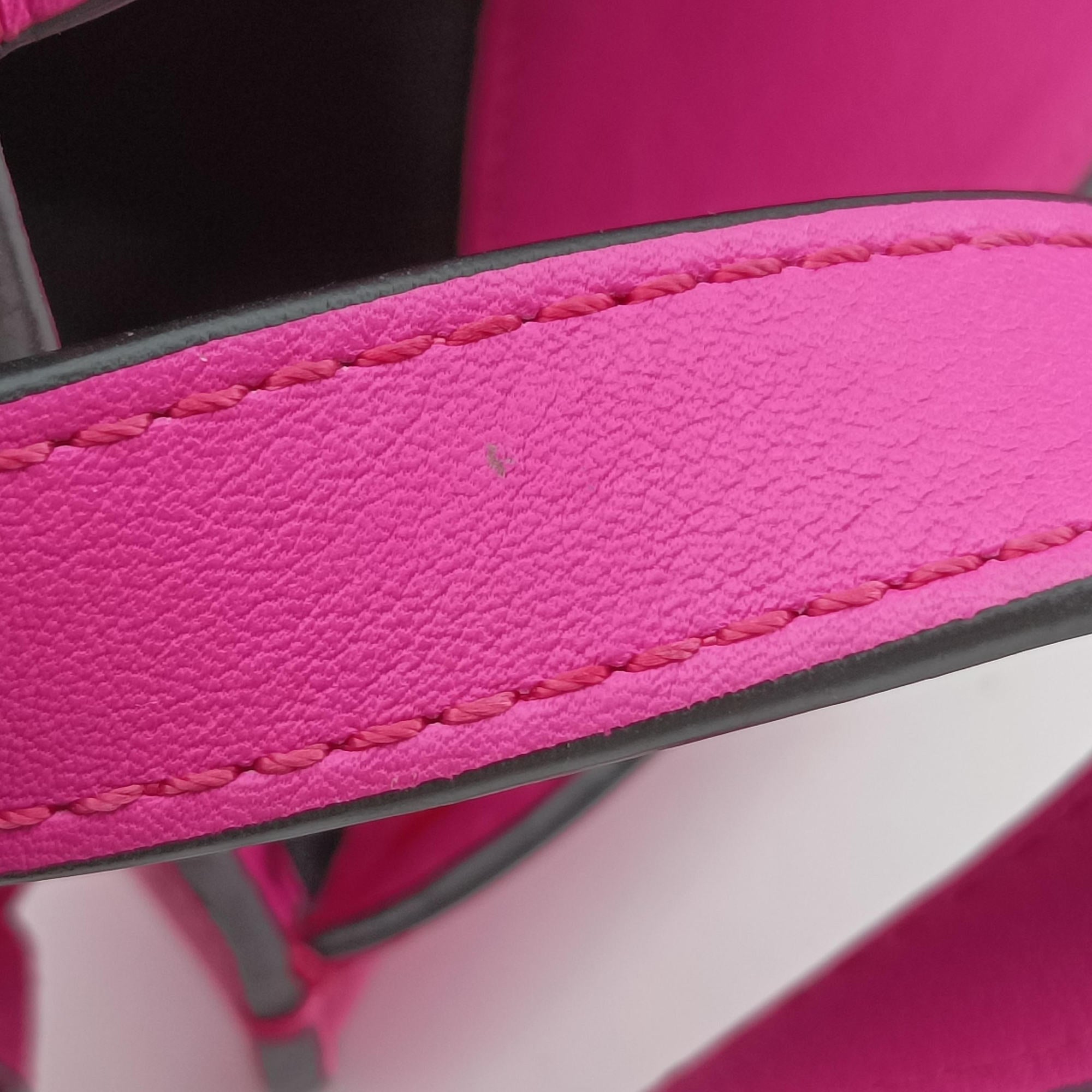 Pre-owned Loewe Hammock Rose×white Leather  shoulderbag | stylenewstar