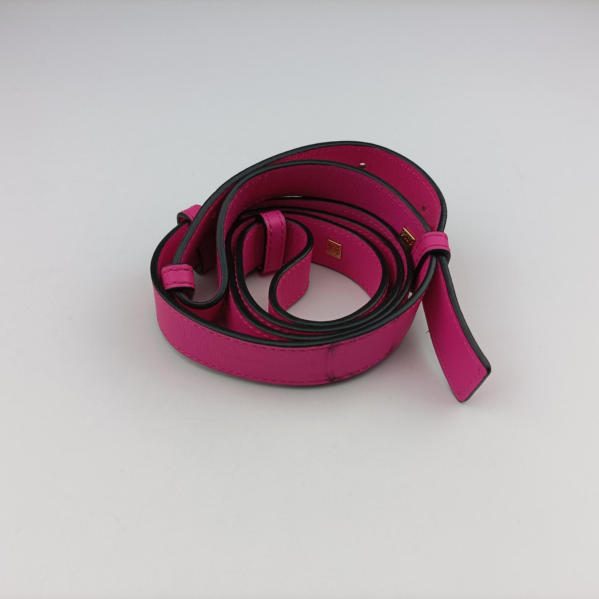 Pre-owned Loewe Hammock Rose×white Leather  shoulderbag | stylenewstar