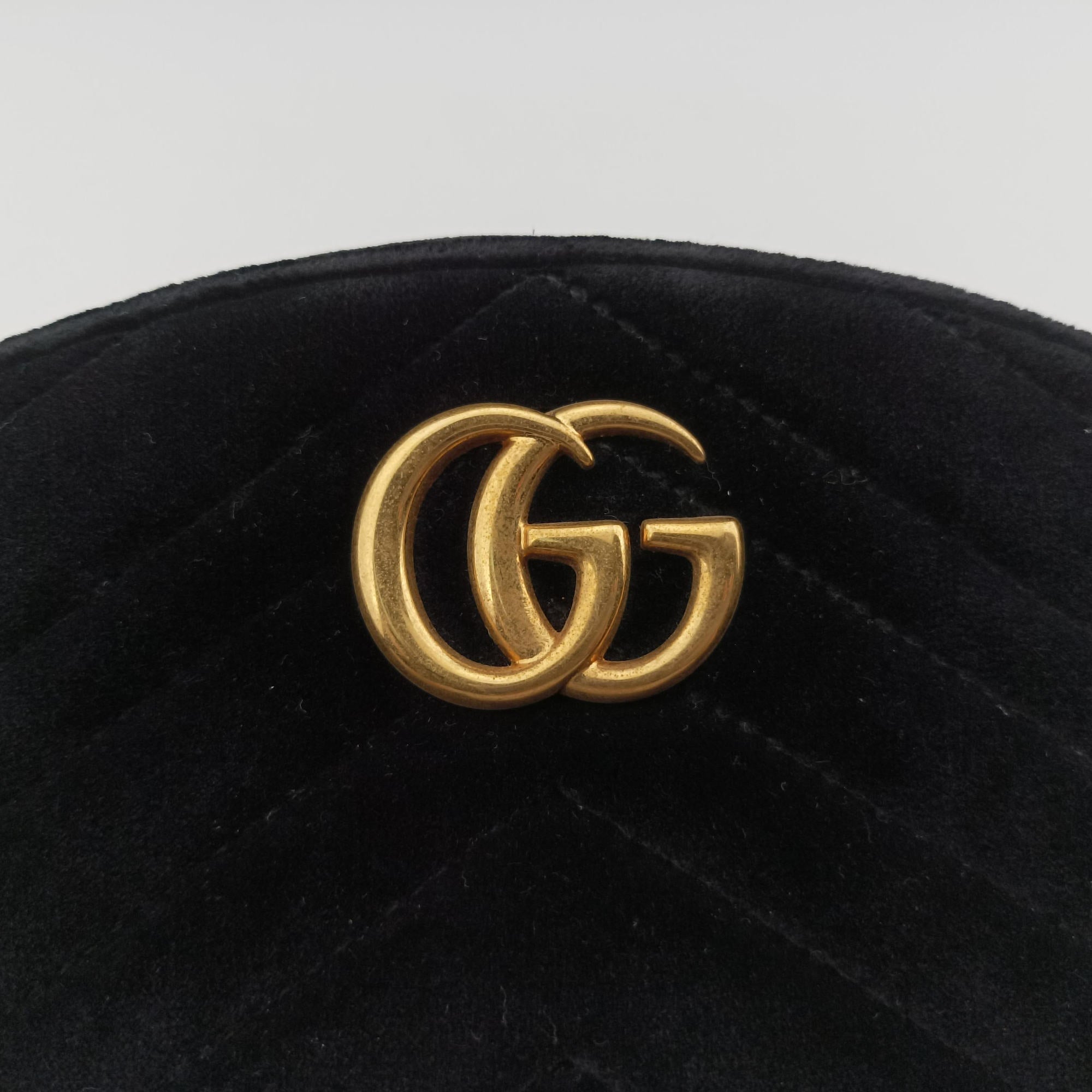 Pre-owned Gucci GG Marmont Black velour 476434 bum bag/waist bag | stylenewstar