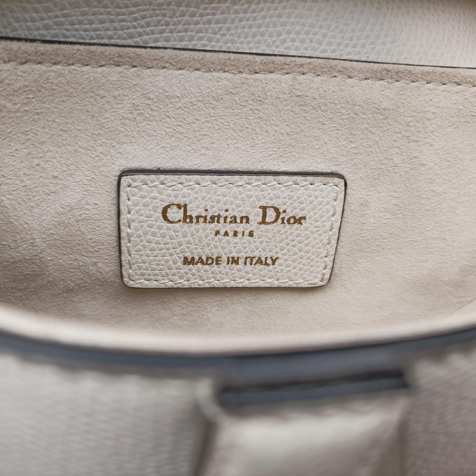Pre-owned Christian Dior Saddle White Leather  handbag | stylenewstar