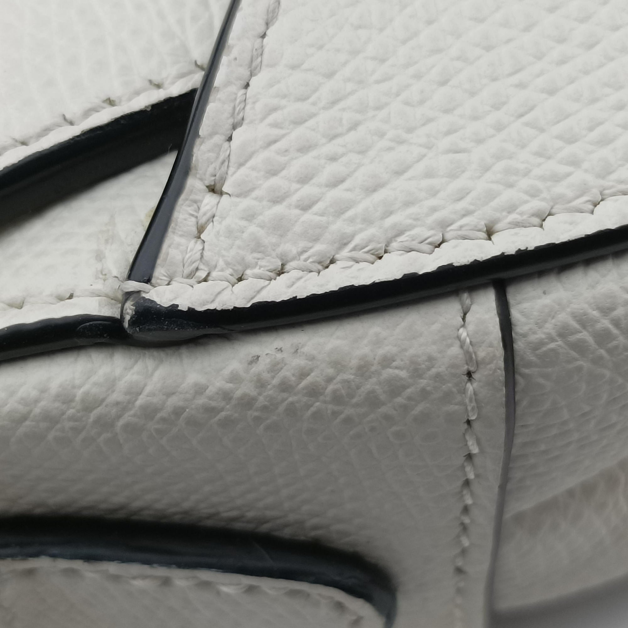 Pre-owned Christian Dior Saddle White Leather  handbag | stylenewstar