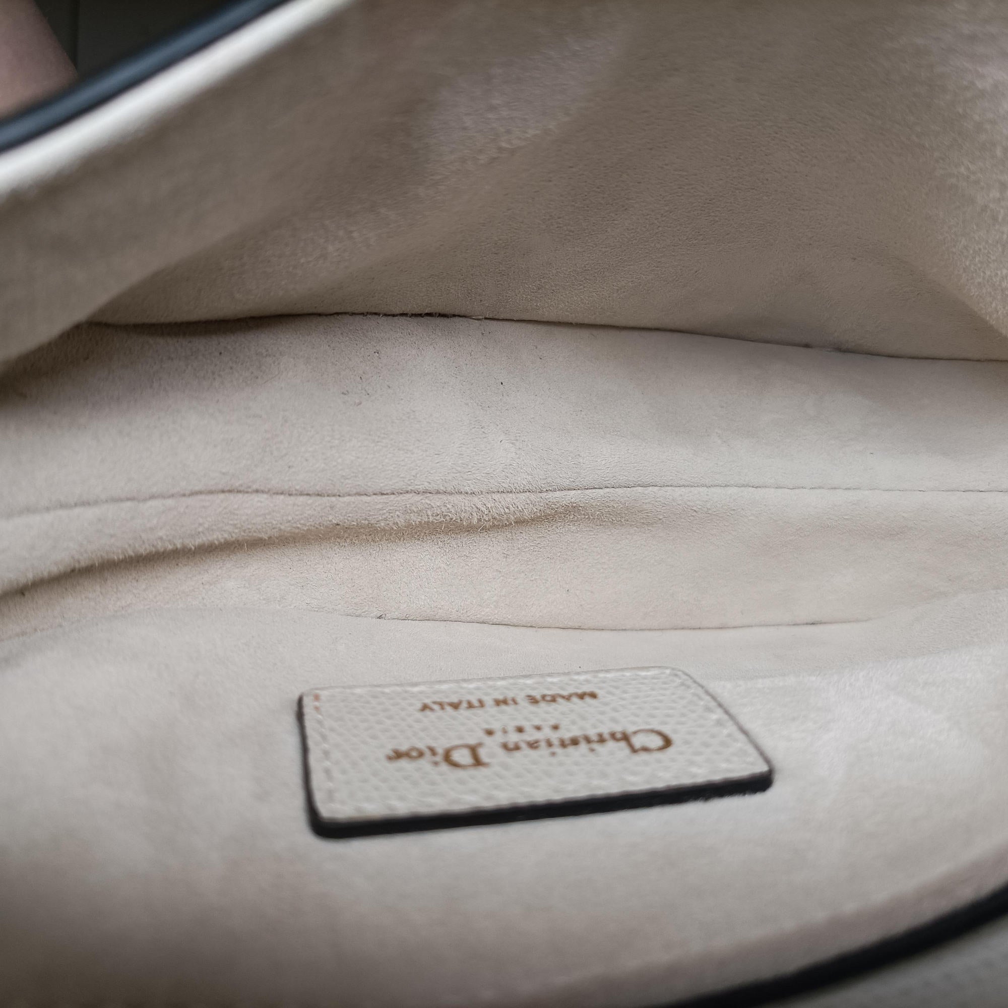 Pre-owned Christian Dior Saddle White Leather  handbag | stylenewstar