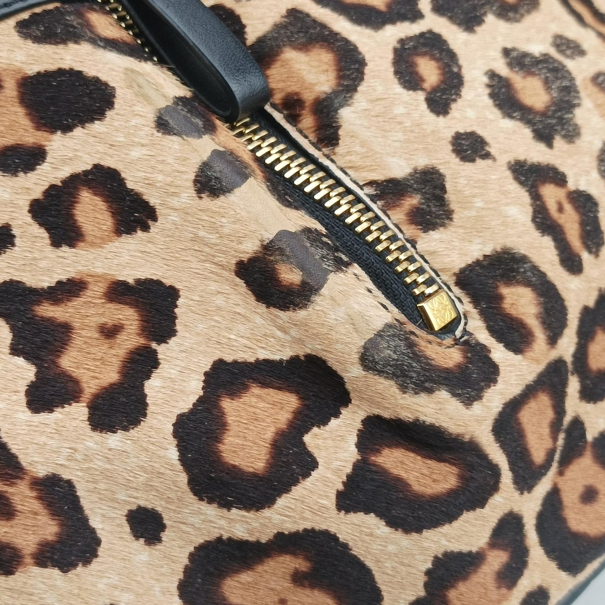 Pre-owned Loewe Hammock Brown x Multicolour ponyhair  shoulderbag | stylenewstar
