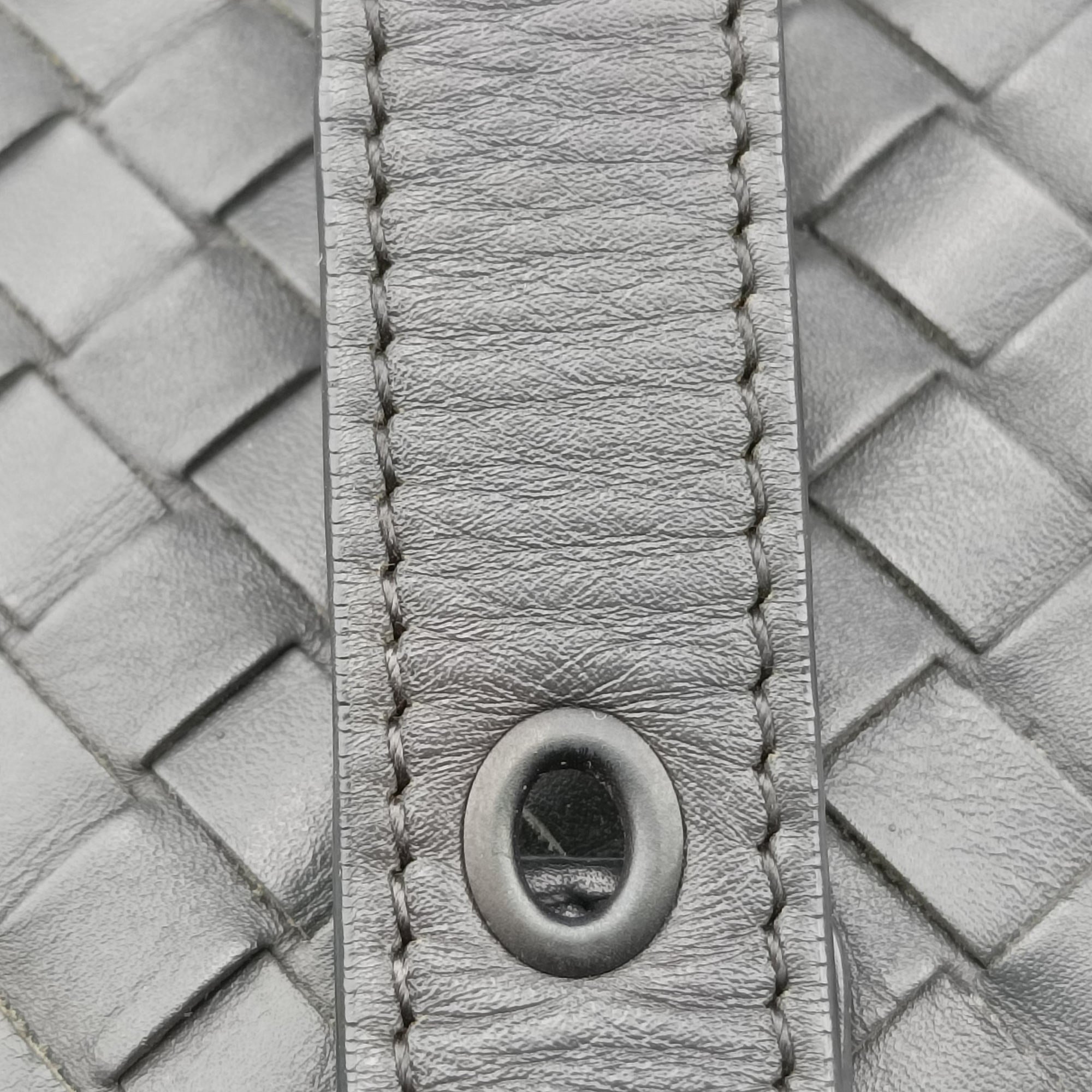 Pre-owned Bottega Veneta Intrecciato Shopper Acatl Grey lambskin  handbag | stylenewstar