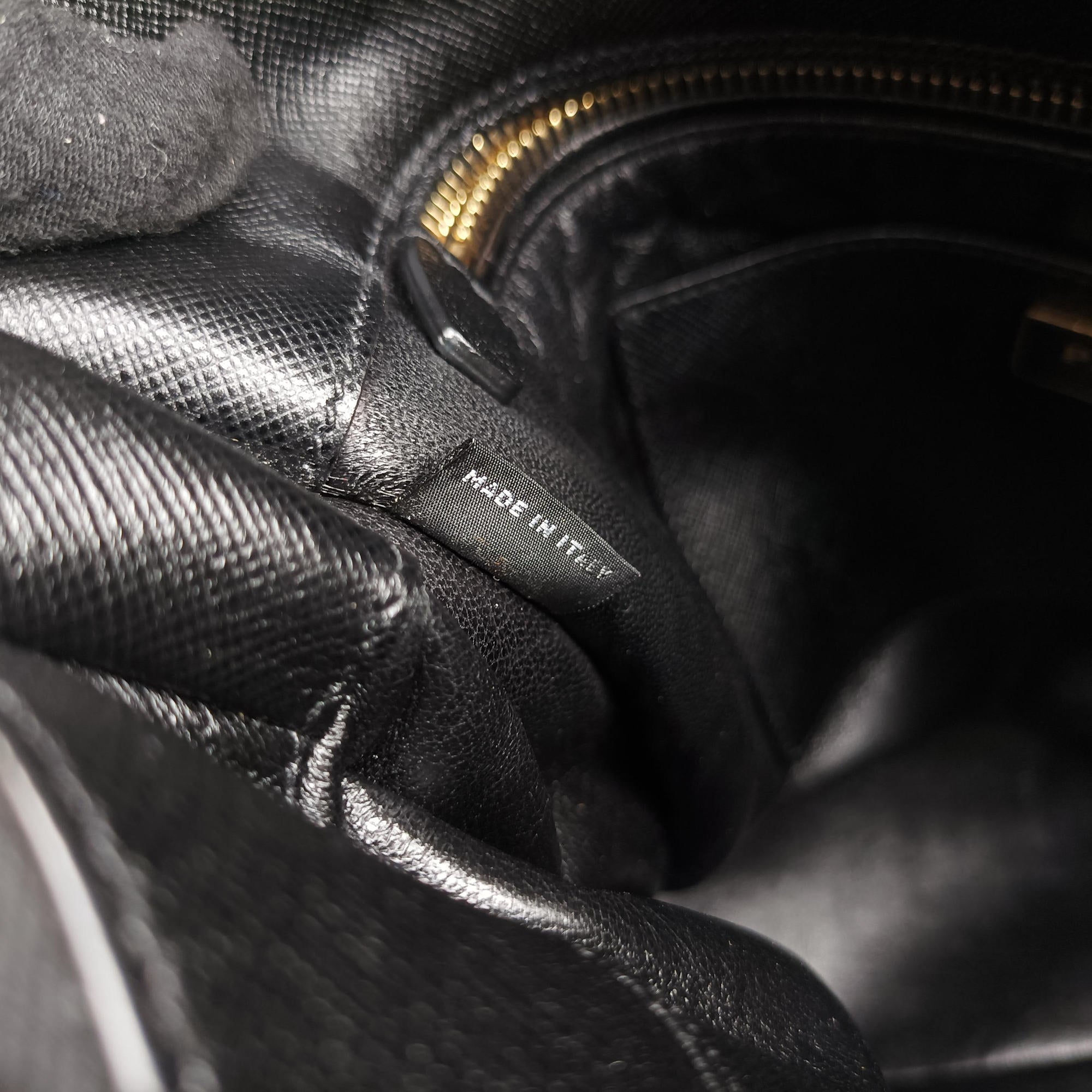 Pre-owned Prada Triple Pocket Convertible Zip Tote Black SAFFIANO　Leather BN2603 handbag | stylenewstar