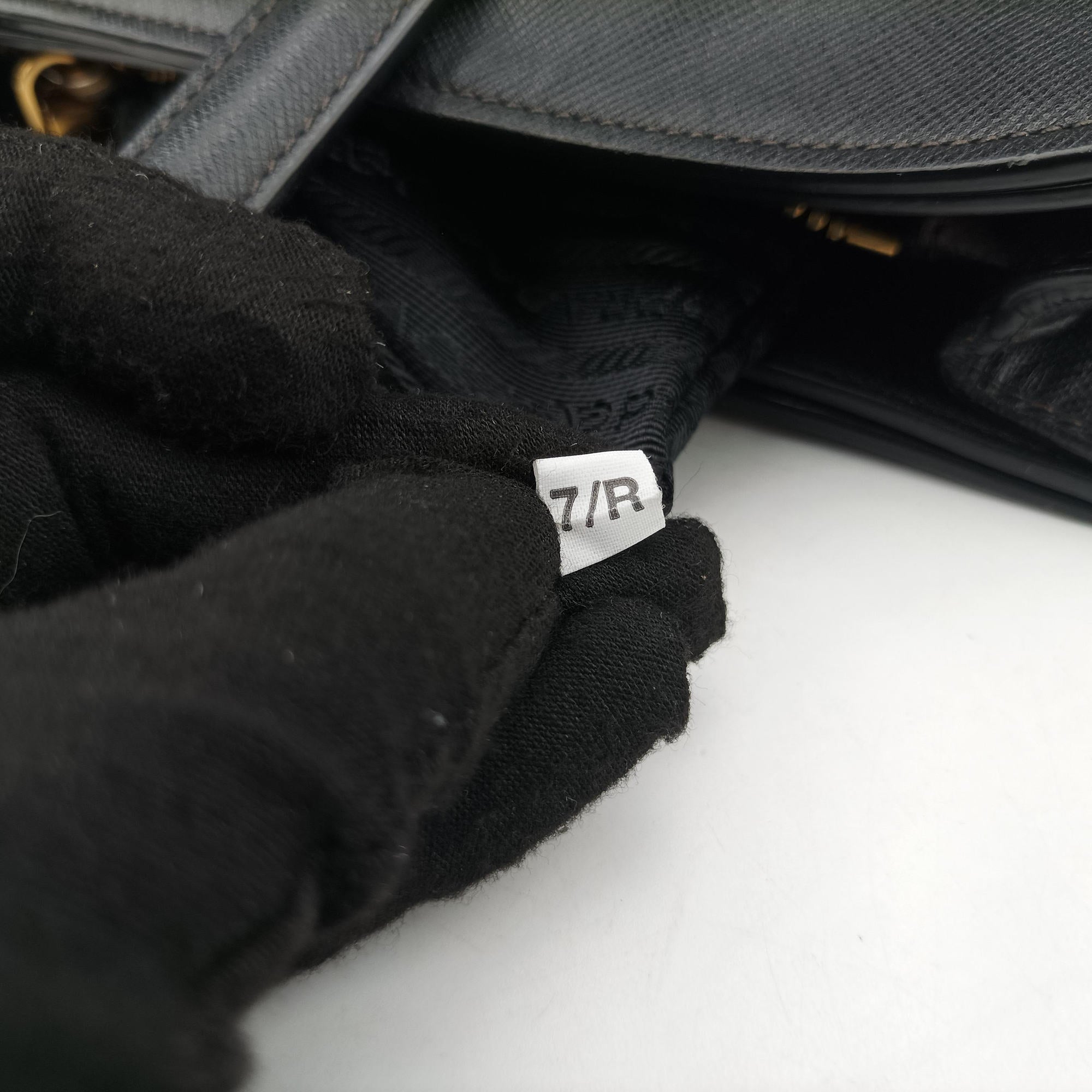 Pre-owned Prada Triple Pocket Convertible Zip Tote Black SAFFIANO　Leather BN2603 handbag | stylenewstar