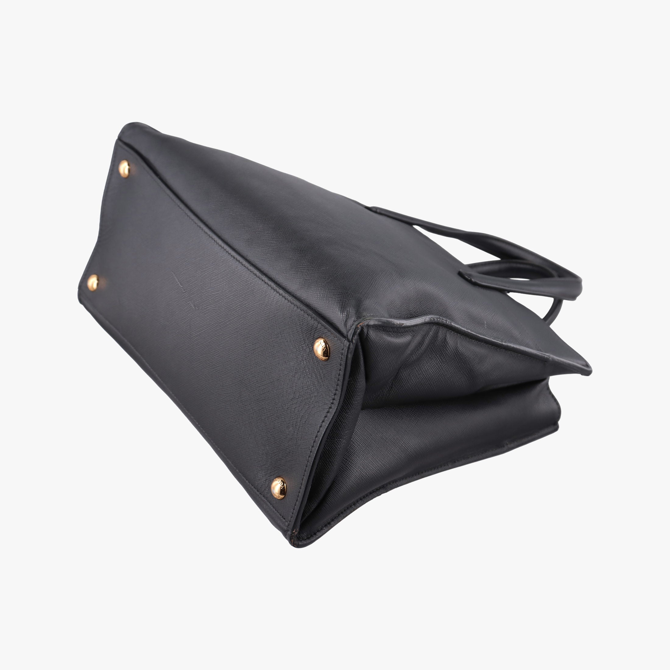 Pre-owned Prada Triple Pocket Convertible Zip Tote Black SAFFIANO　Leather BN2603 handbag | stylenewstar
