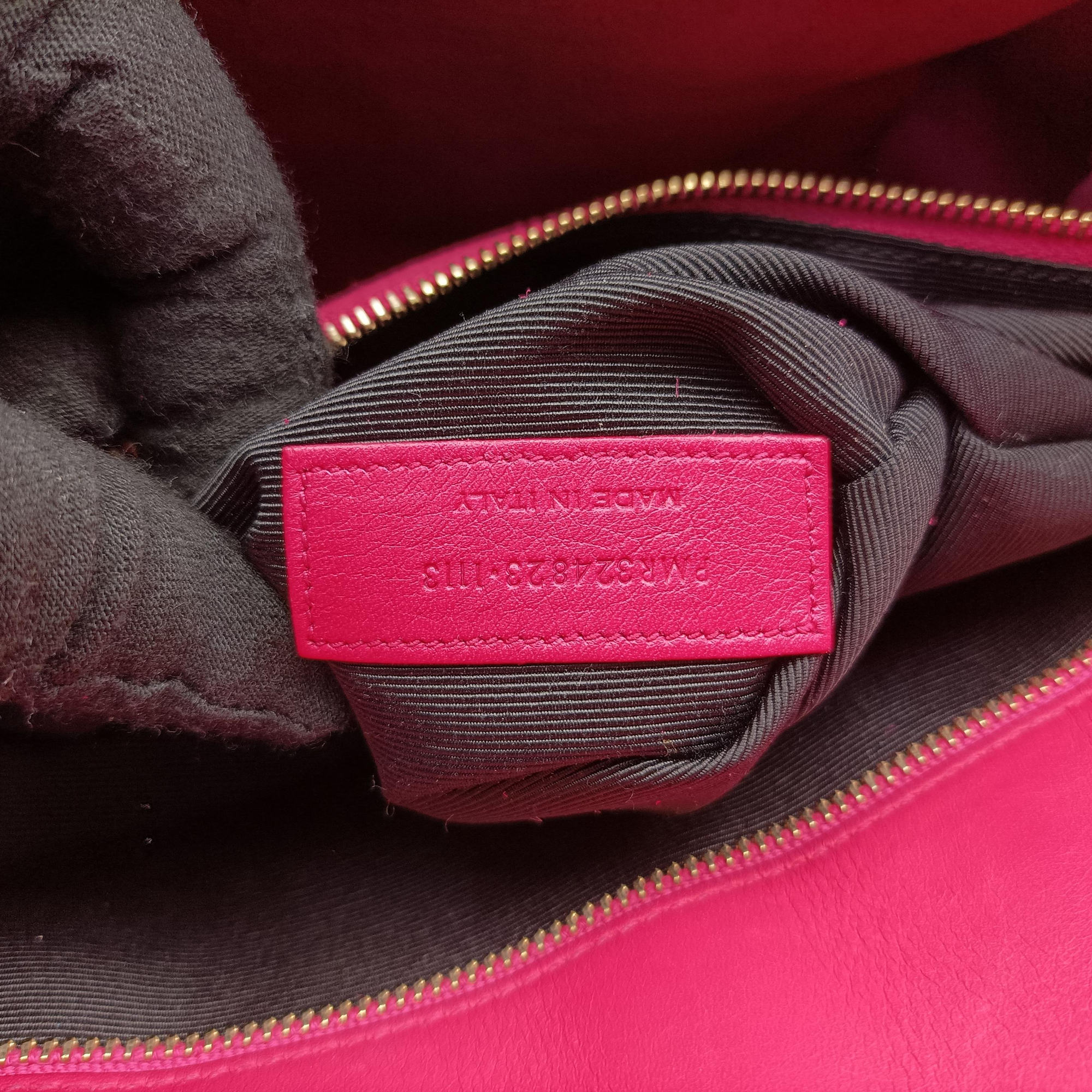Pre-owned Yves Saint Laurent SAC DE JOUR Rose Leather 324823 handbag | stylenewstar