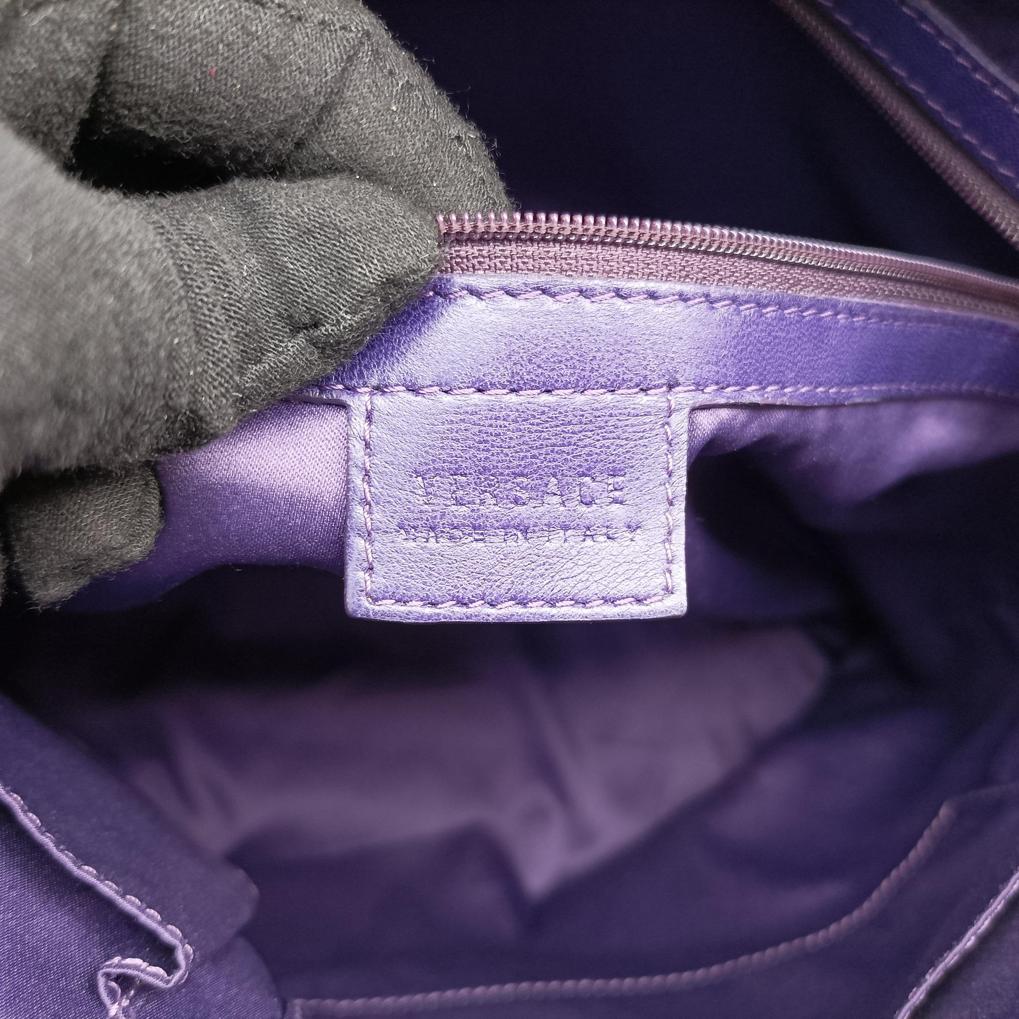 Pre-owned VERSACE medusa Purple Patent Leather  shoulderbag | stylenewstar