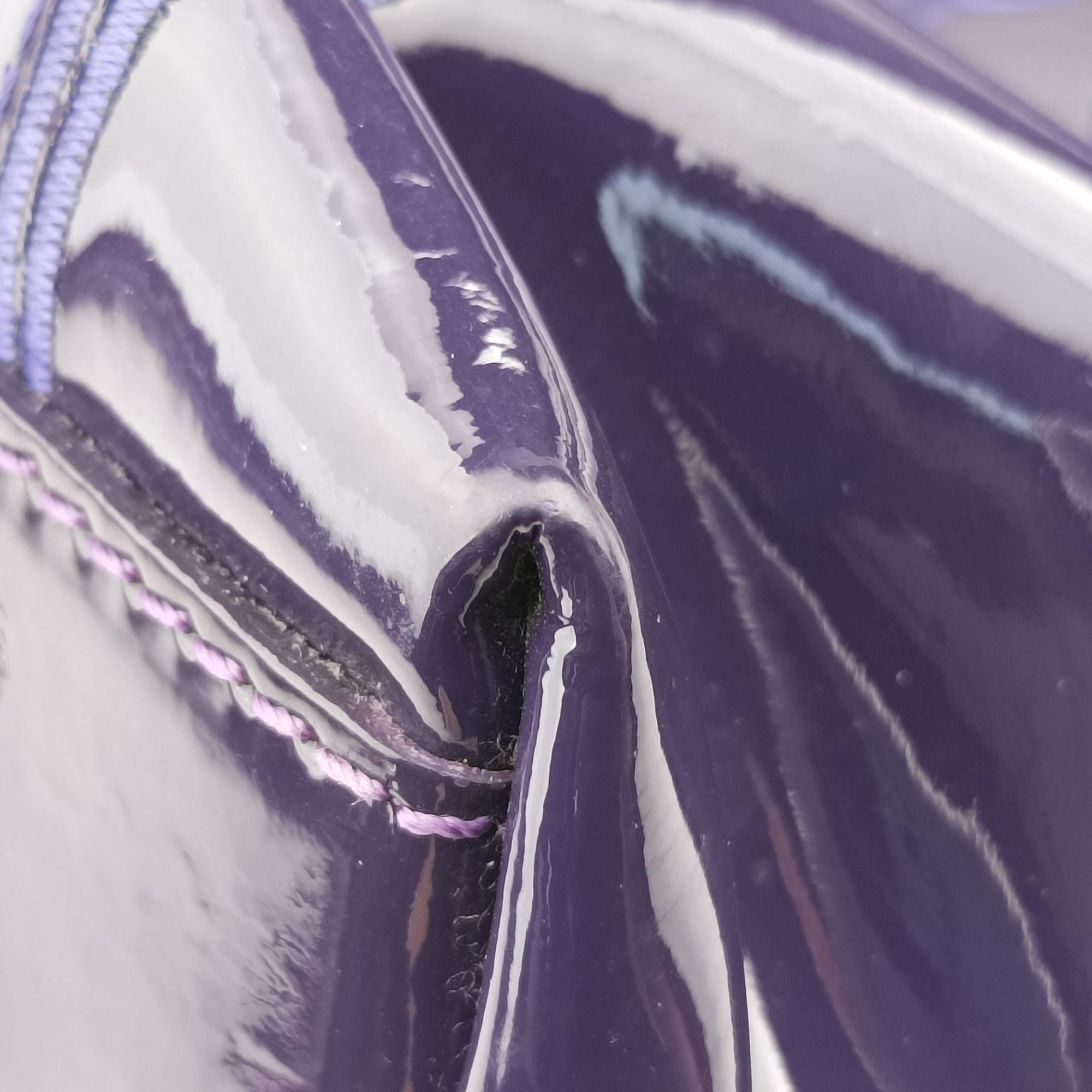 Pre-owned VERSACE medusa Purple Patent Leather  shoulderbag | stylenewstar