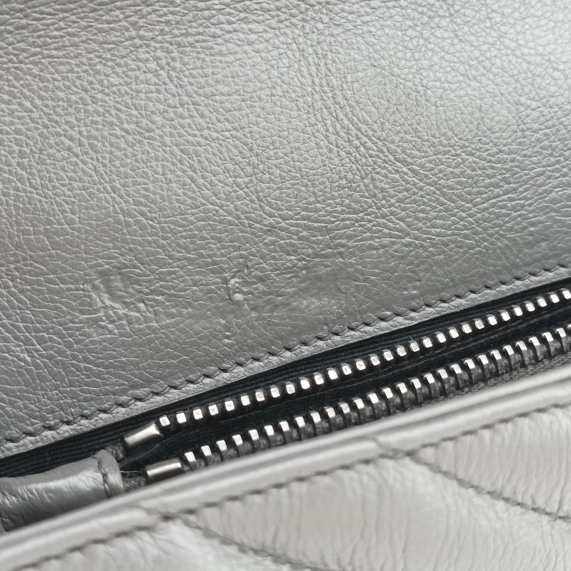 Pre-owned Yves Saint Laurent COLLEGE Grey Leather 428056 handbag | stylenewstar