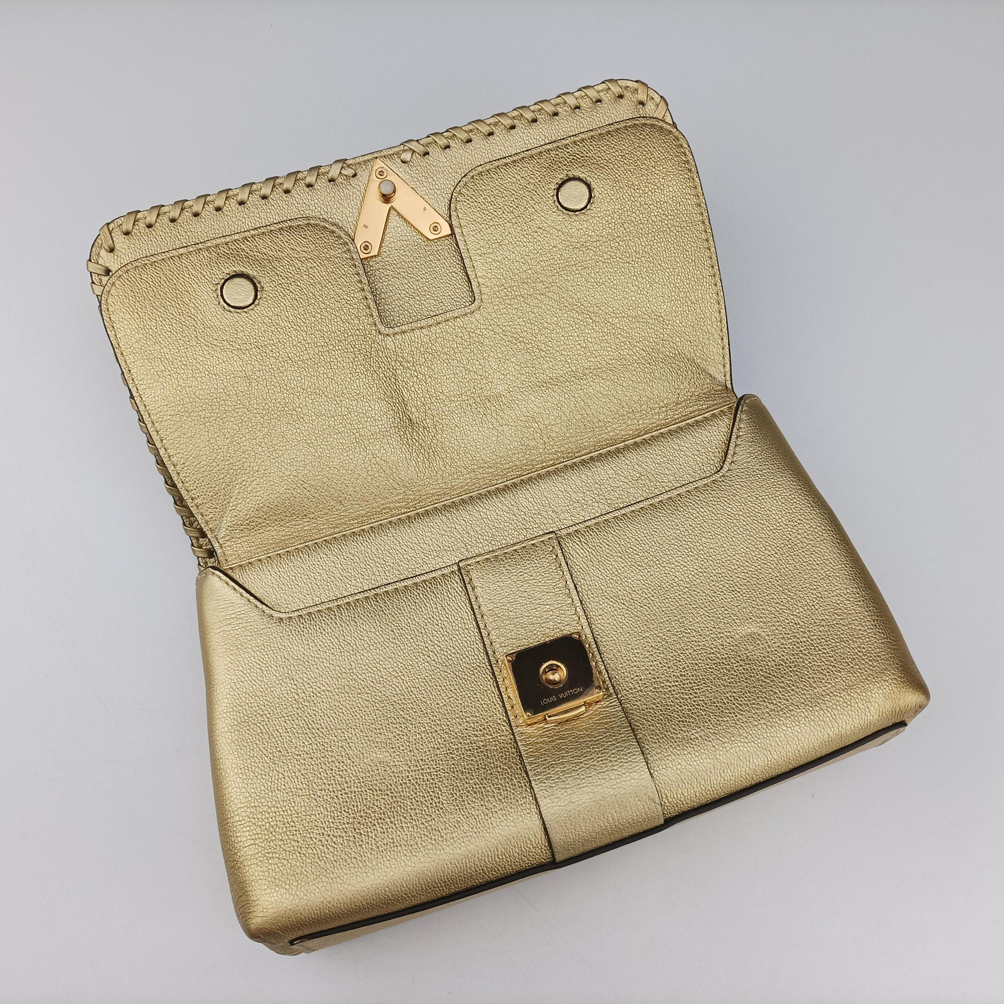 Pre-owned Louis Vuitton Very Chain Golden Leather M43202 shoulderbag | stylenewstar