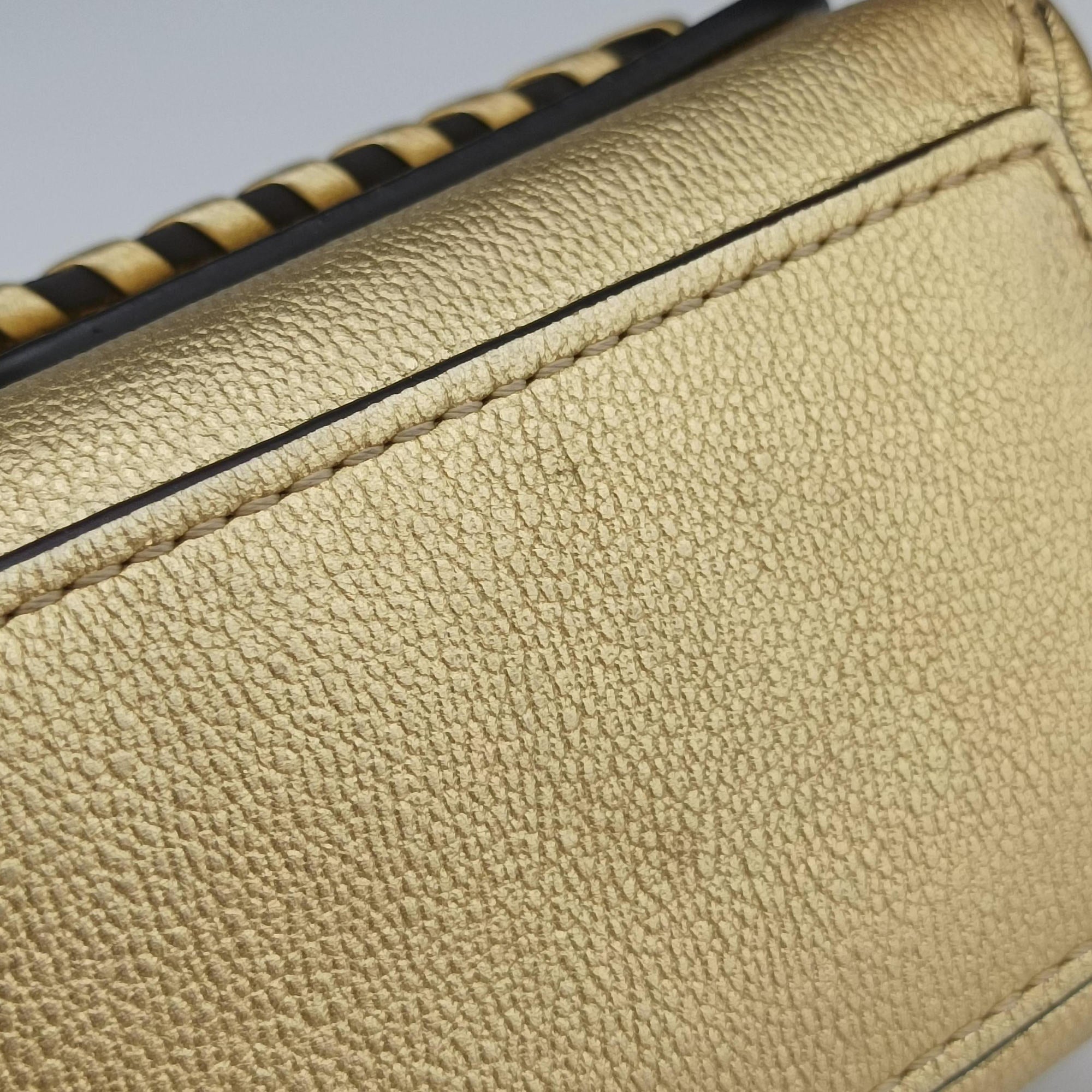 Pre-owned Louis Vuitton Very Chain Golden Leather M43202 shoulderbag | stylenewstar