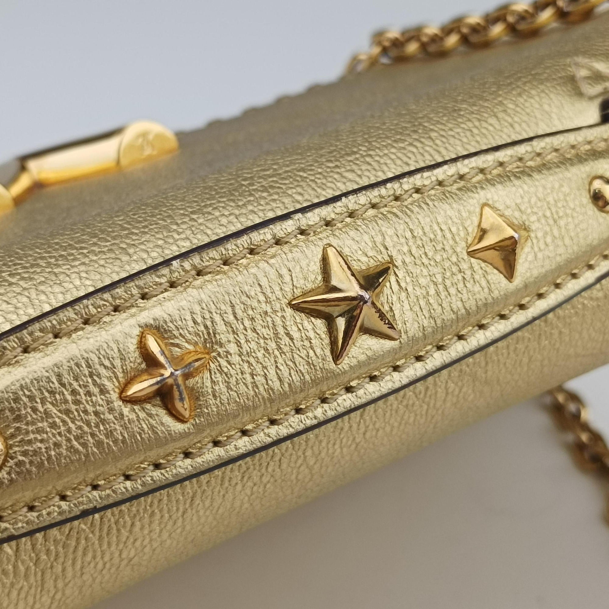 Pre-owned Louis Vuitton Very Chain Golden Leather M43202 shoulderbag | stylenewstar
