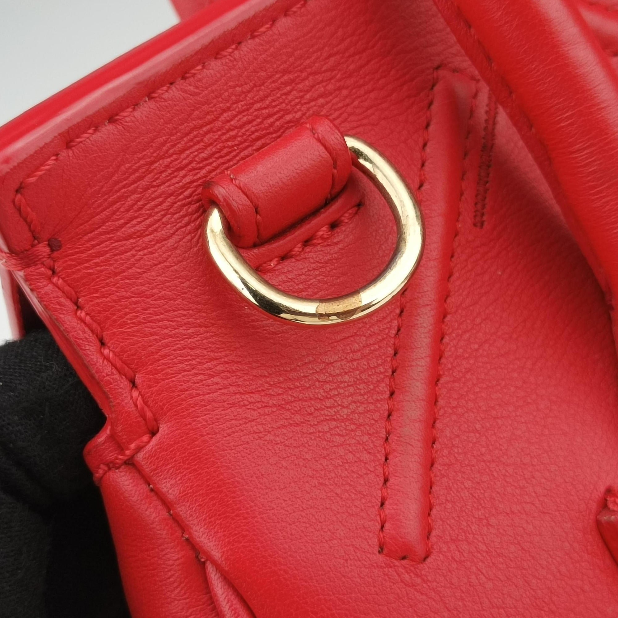 Pre-owned VERSACE Palazzo Empire Red Leather  shoulderbag | stylenewstar