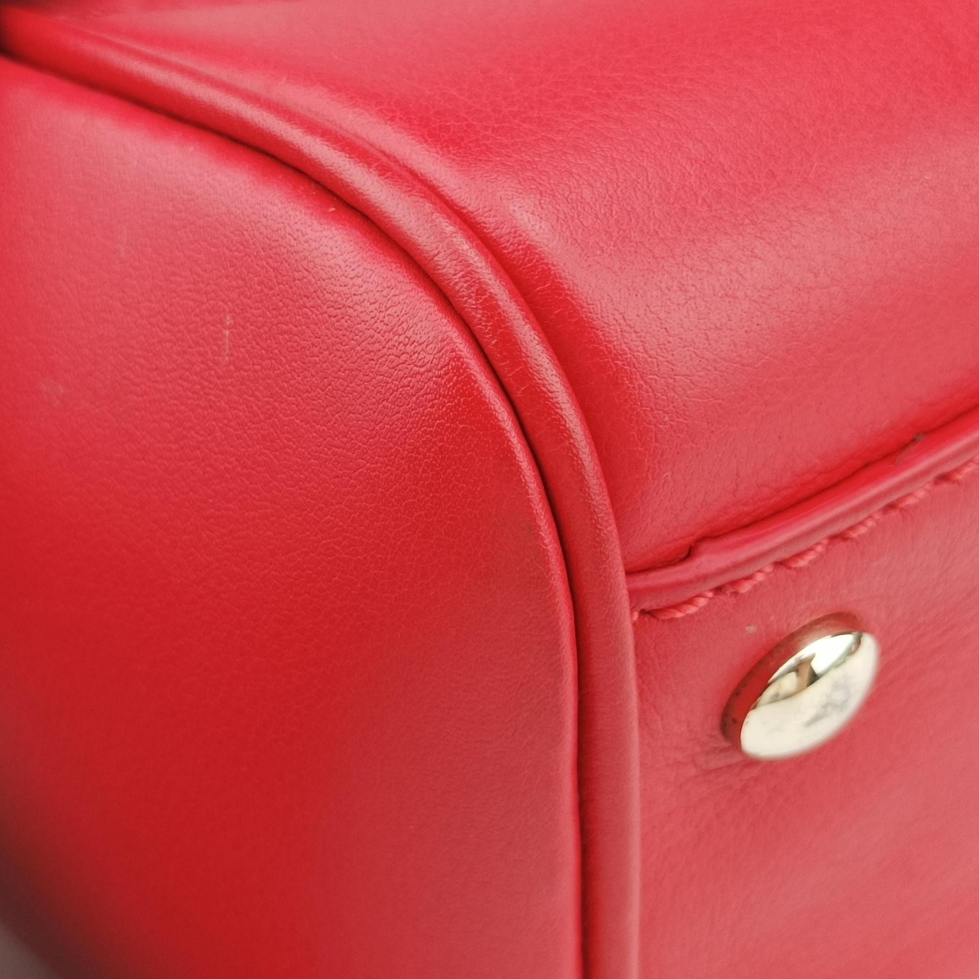 Pre-owned VERSACE Palazzo Empire Red Leather  shoulderbag | stylenewstar