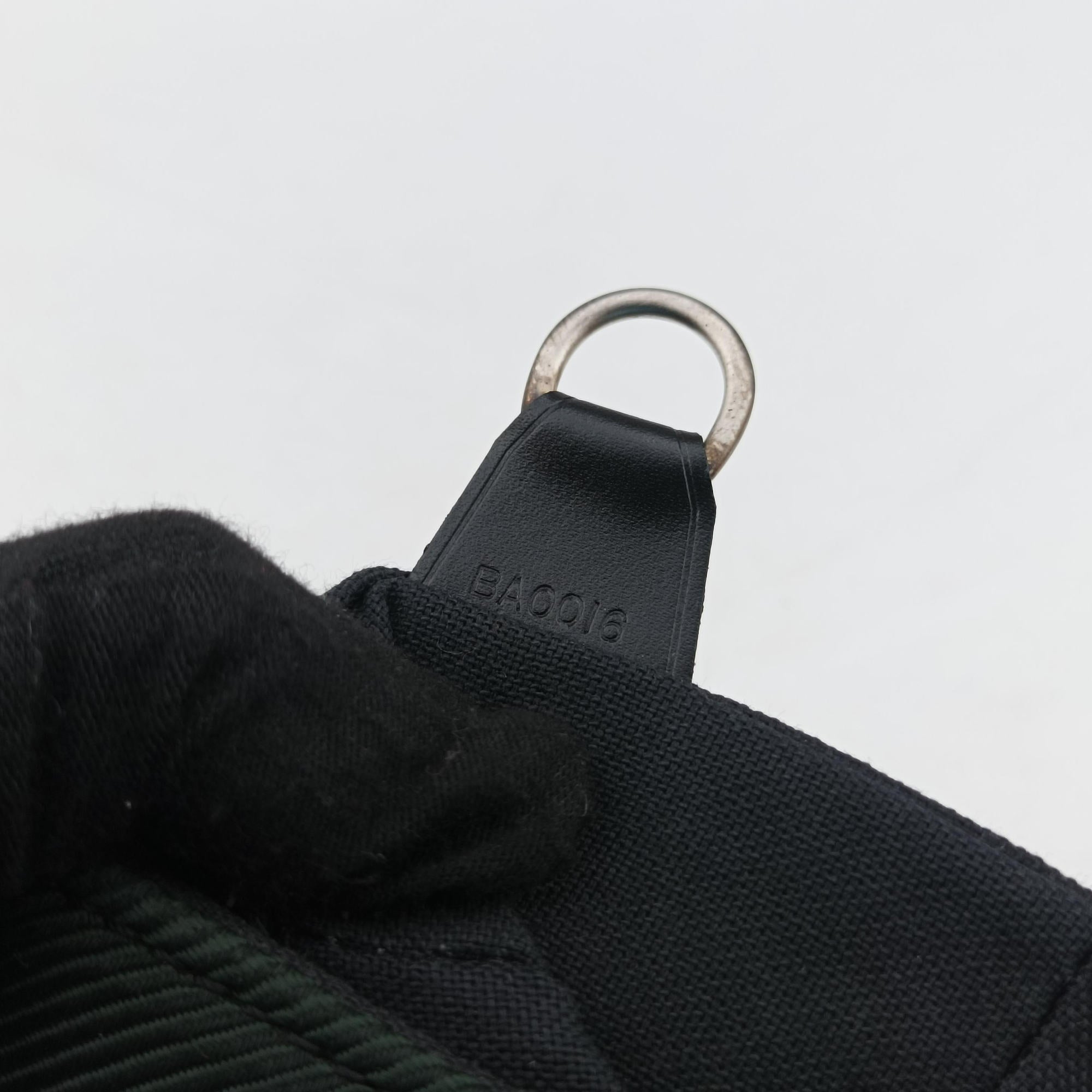 Pre-owned Louis Vuitton Viktor Ardoise Taiga x canvas M30142 crossbodybag | stylenewstar